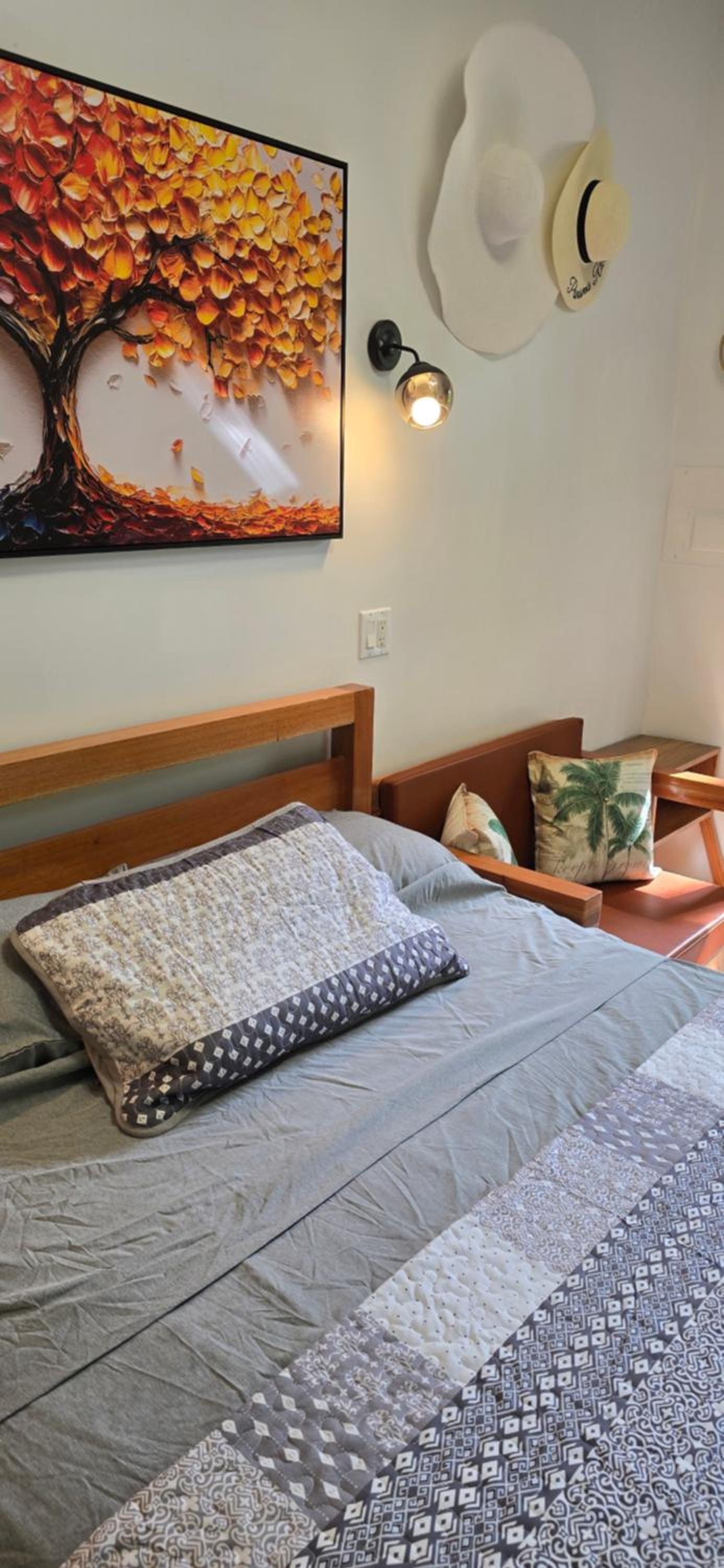 Queen Room with Garden View