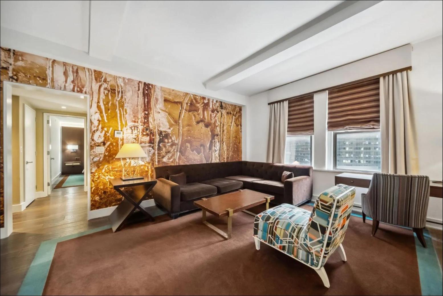 Deluxe Suite photo 1
