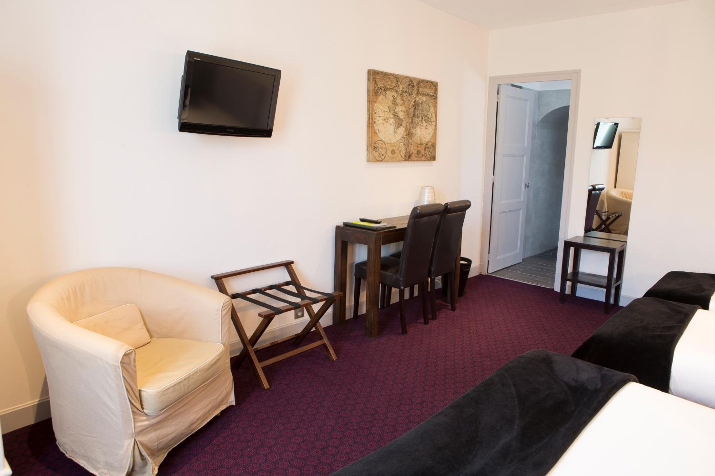 Quadruple Room - Photo 3