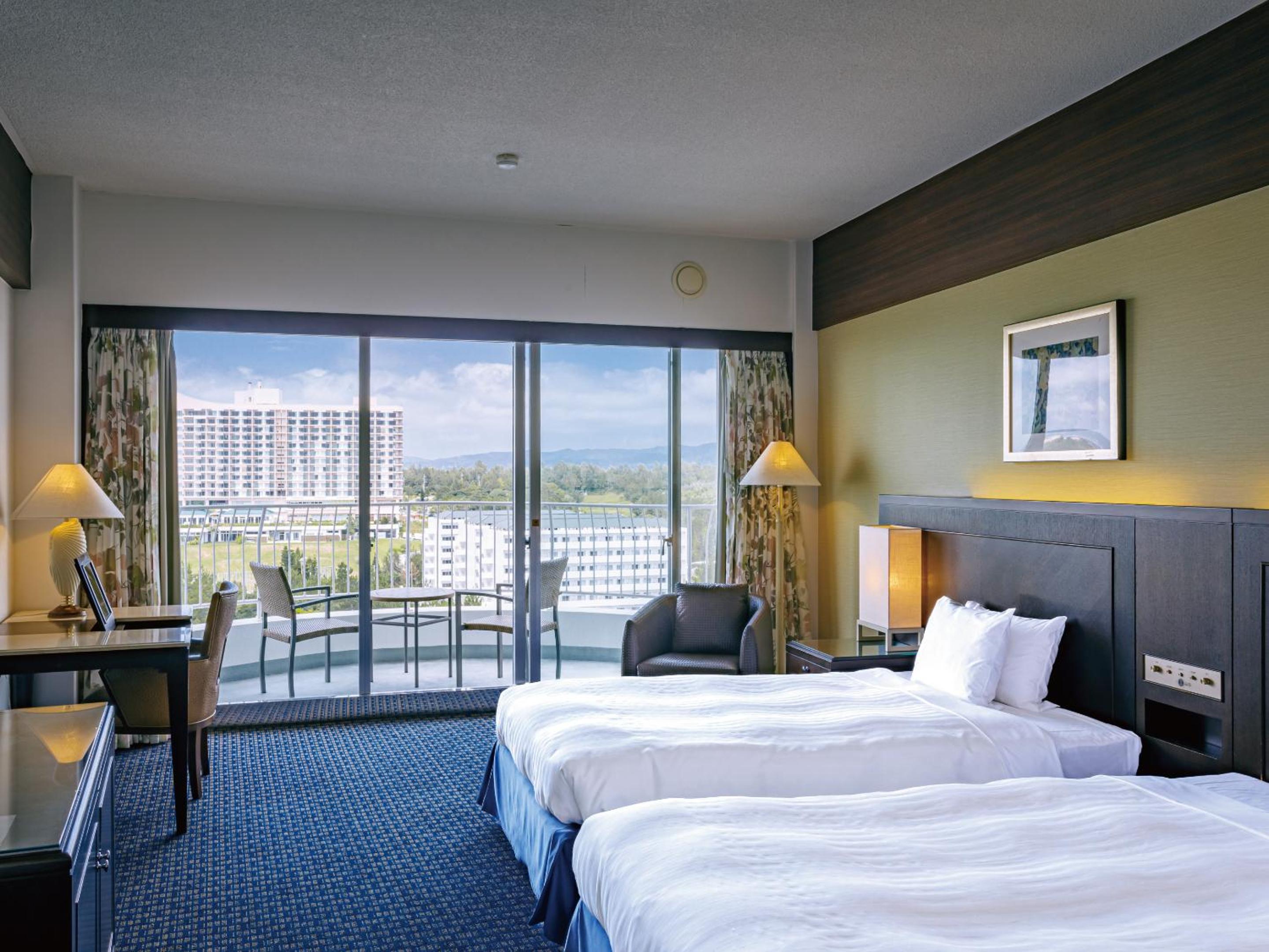 Ocean Tower - Partial Ocean View(1th-3th floors)  - Photo 2