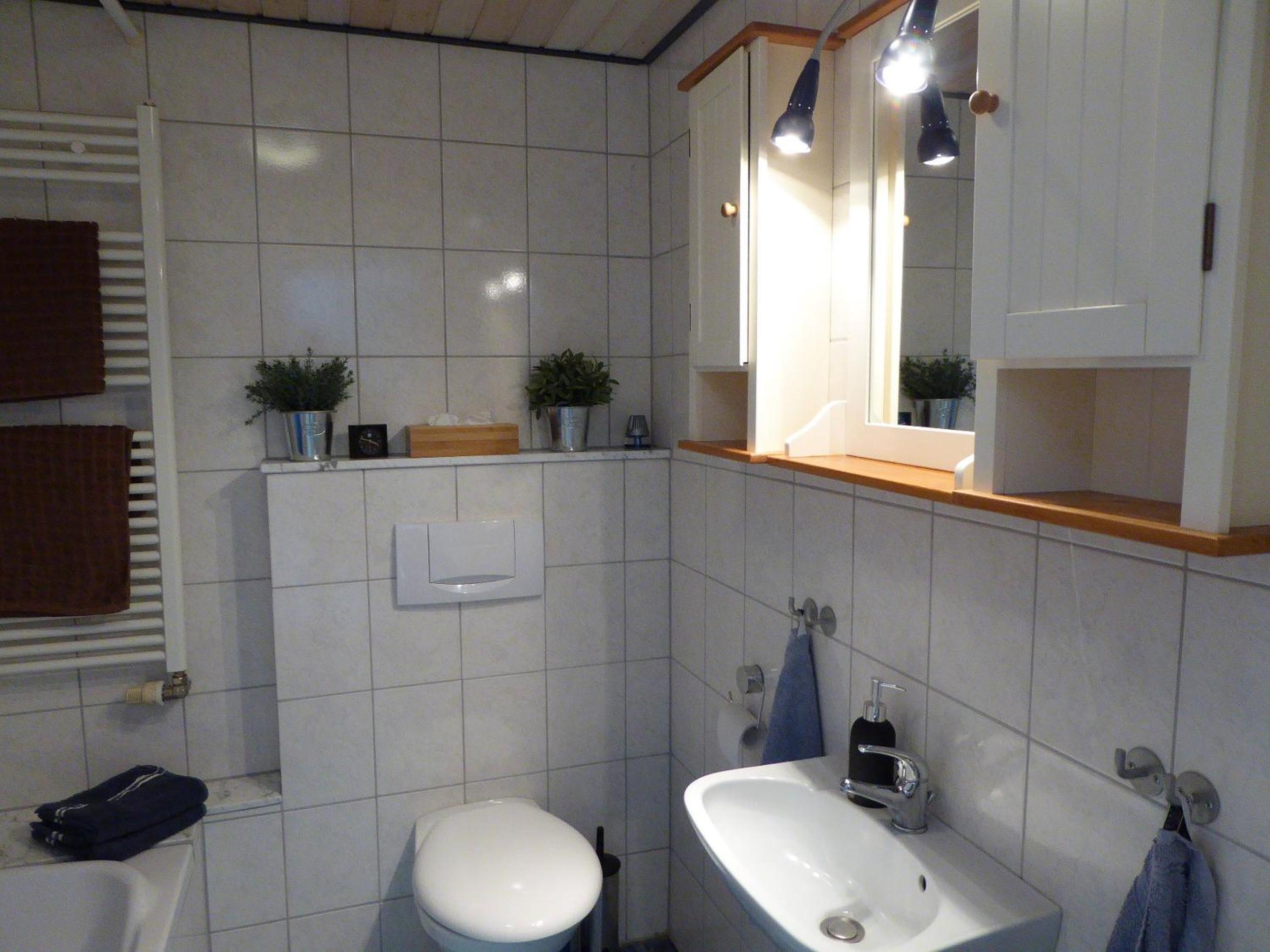 Basic Double Room with Private External Bathroom (without kitchen) photo 3