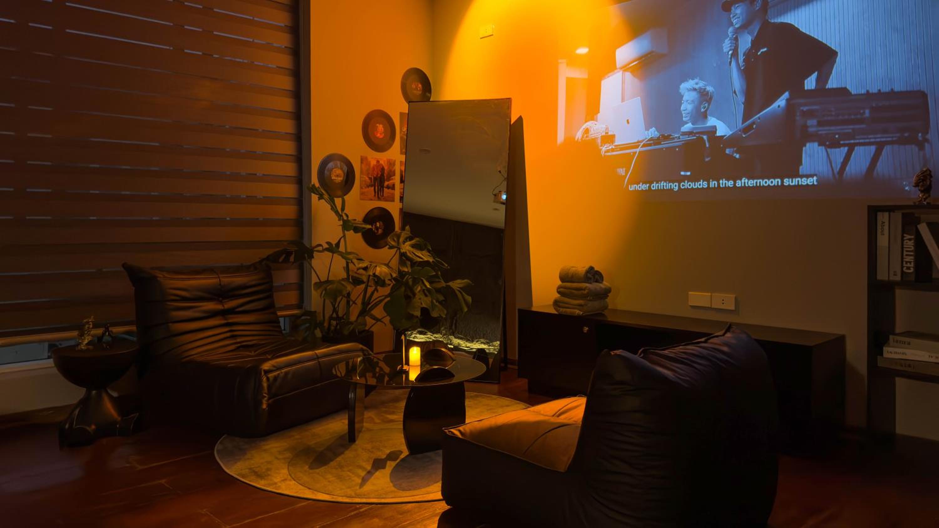 Deluxe Studio