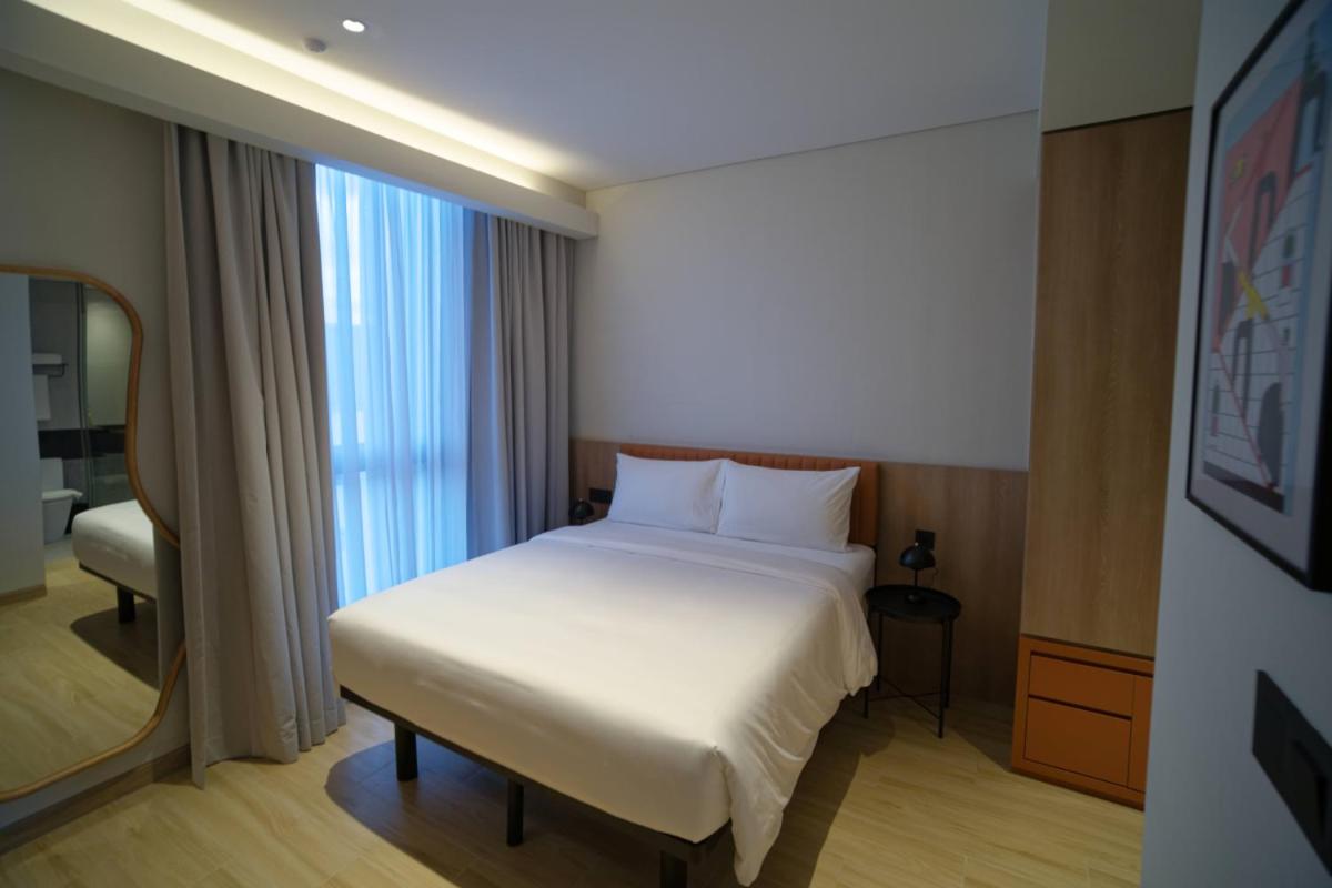 Premium Queen Room photo 3
