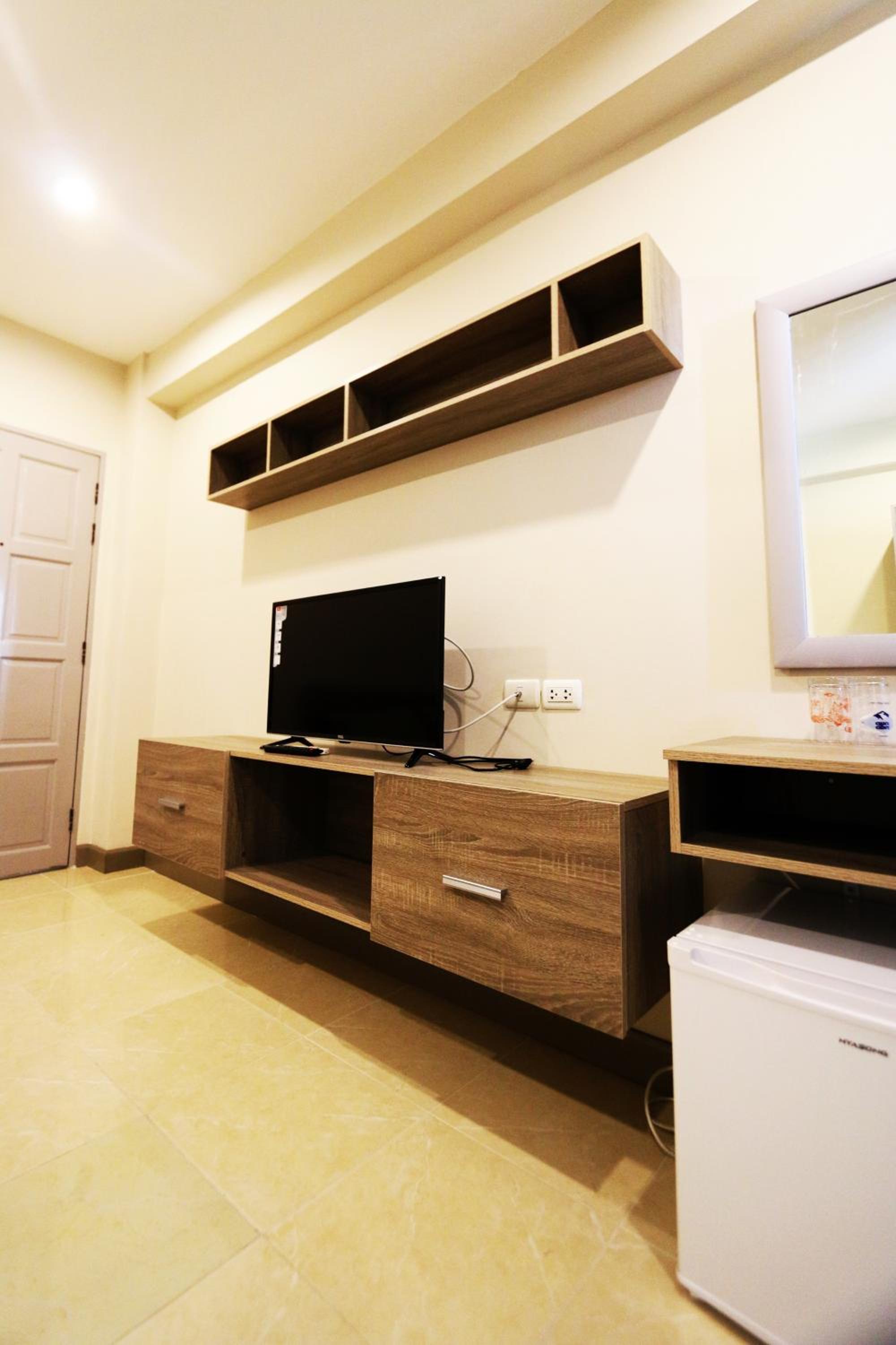 Apartment - Ground Floor photo 3