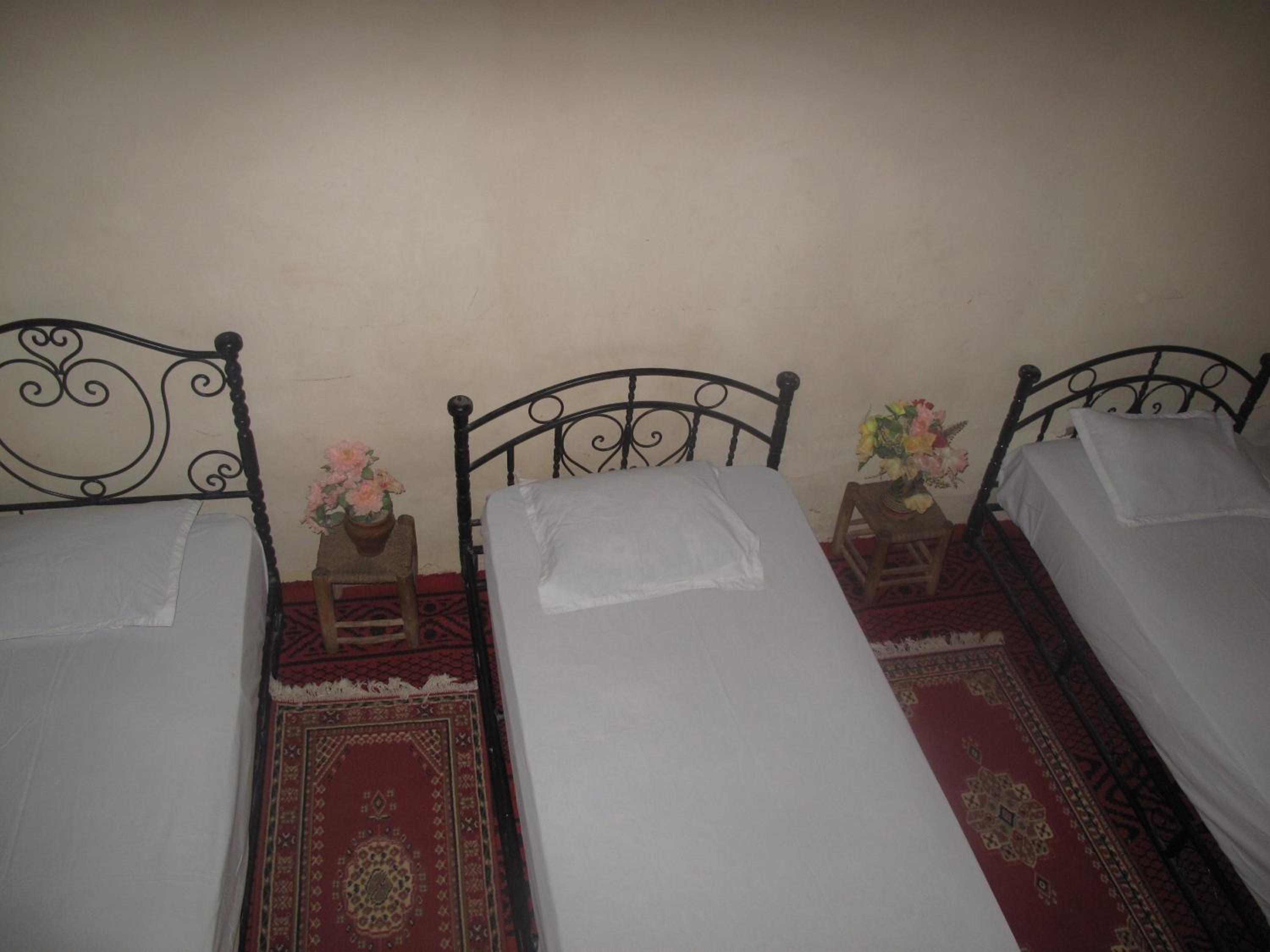 Standard Triple Room - Photo 3