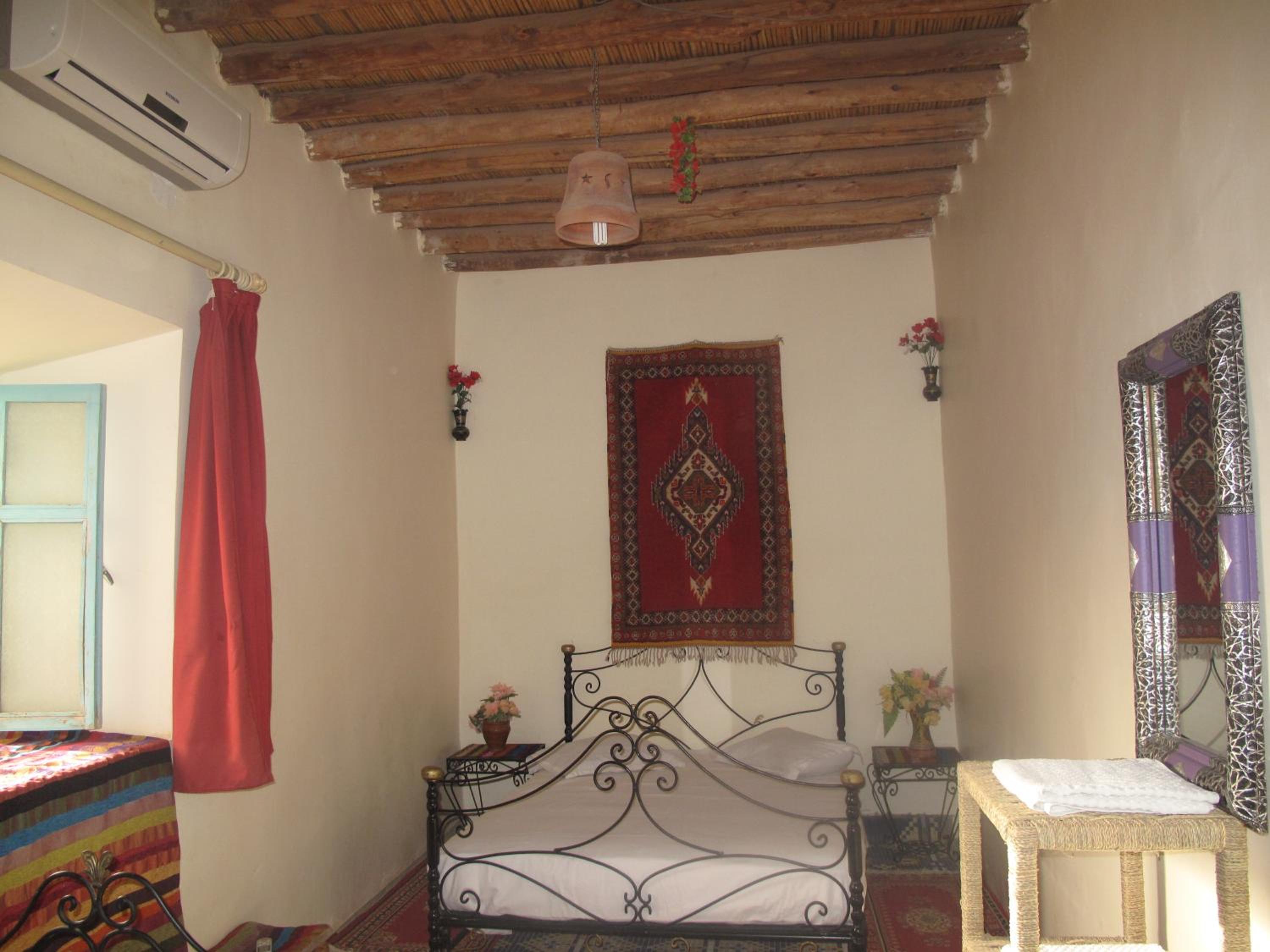 Standard Triple Room - Photo 2