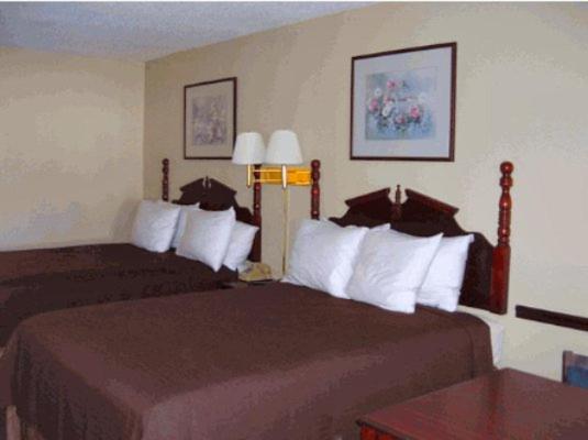 Double Room with Two Double Beds - Smoking