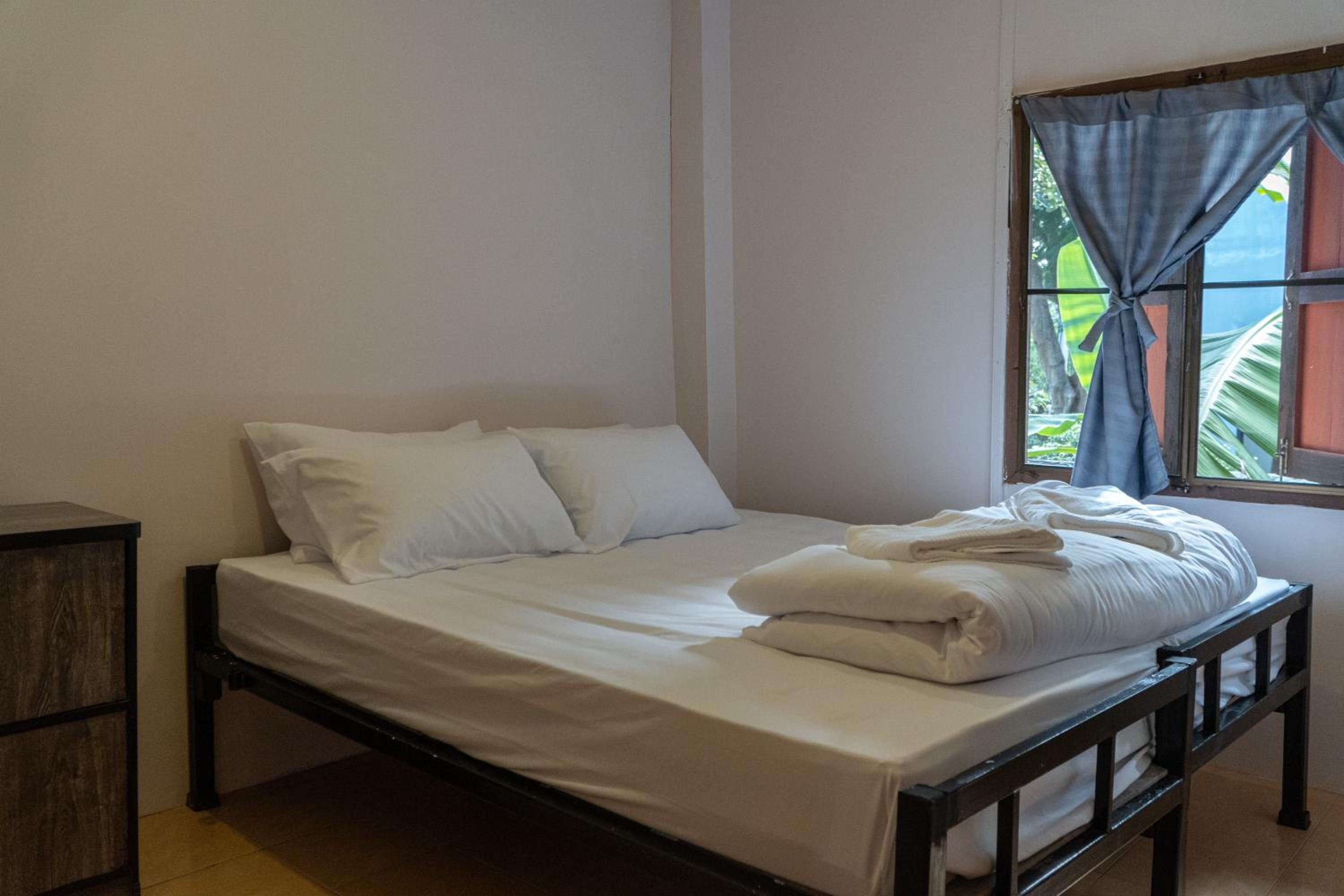 Standard Double Room with Shared Bathroom photo 3