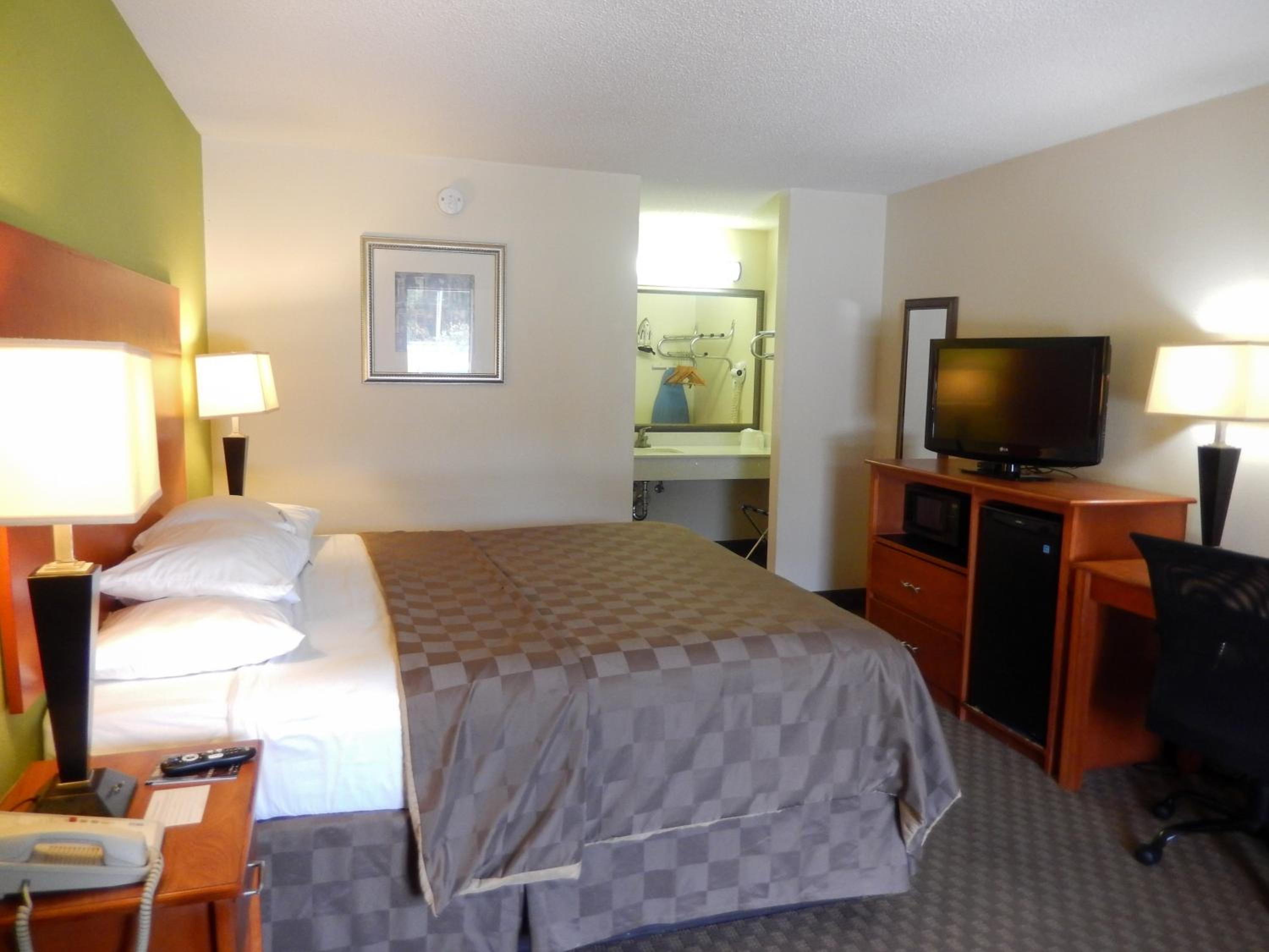 King Room - Disability Access - Non-Smoking