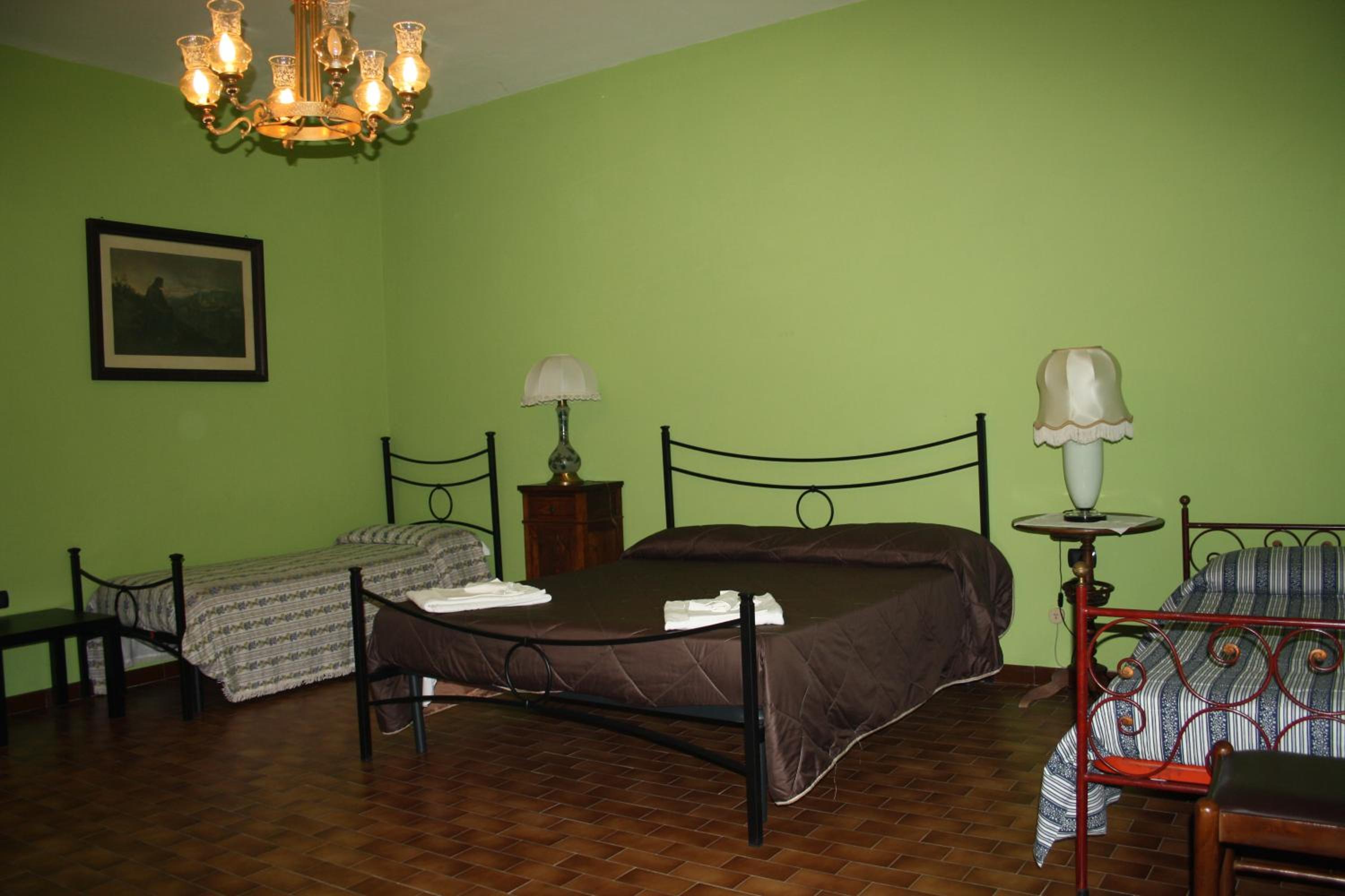 Double Or Twin Room With Bathroom photo 3