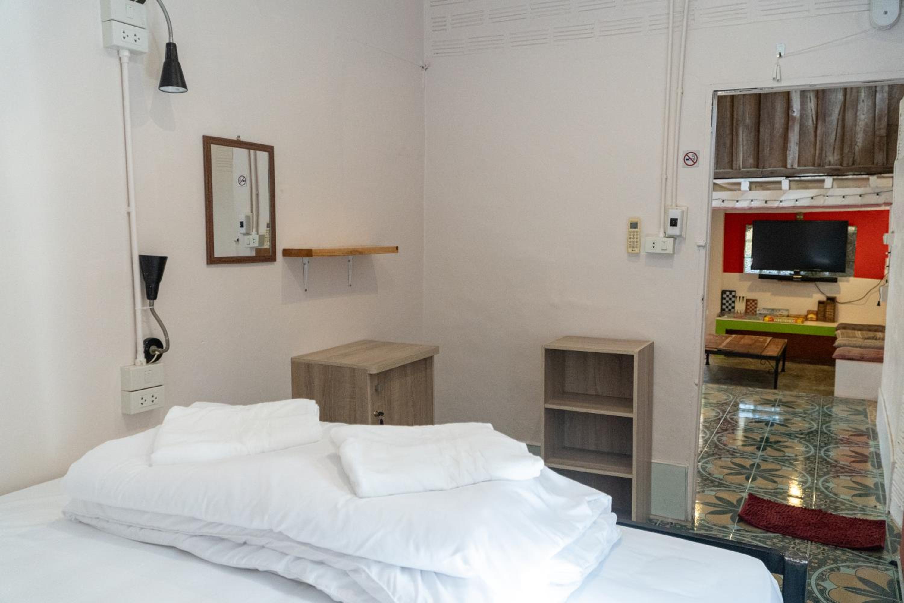 Double Room with Shared Bathroom photo 1