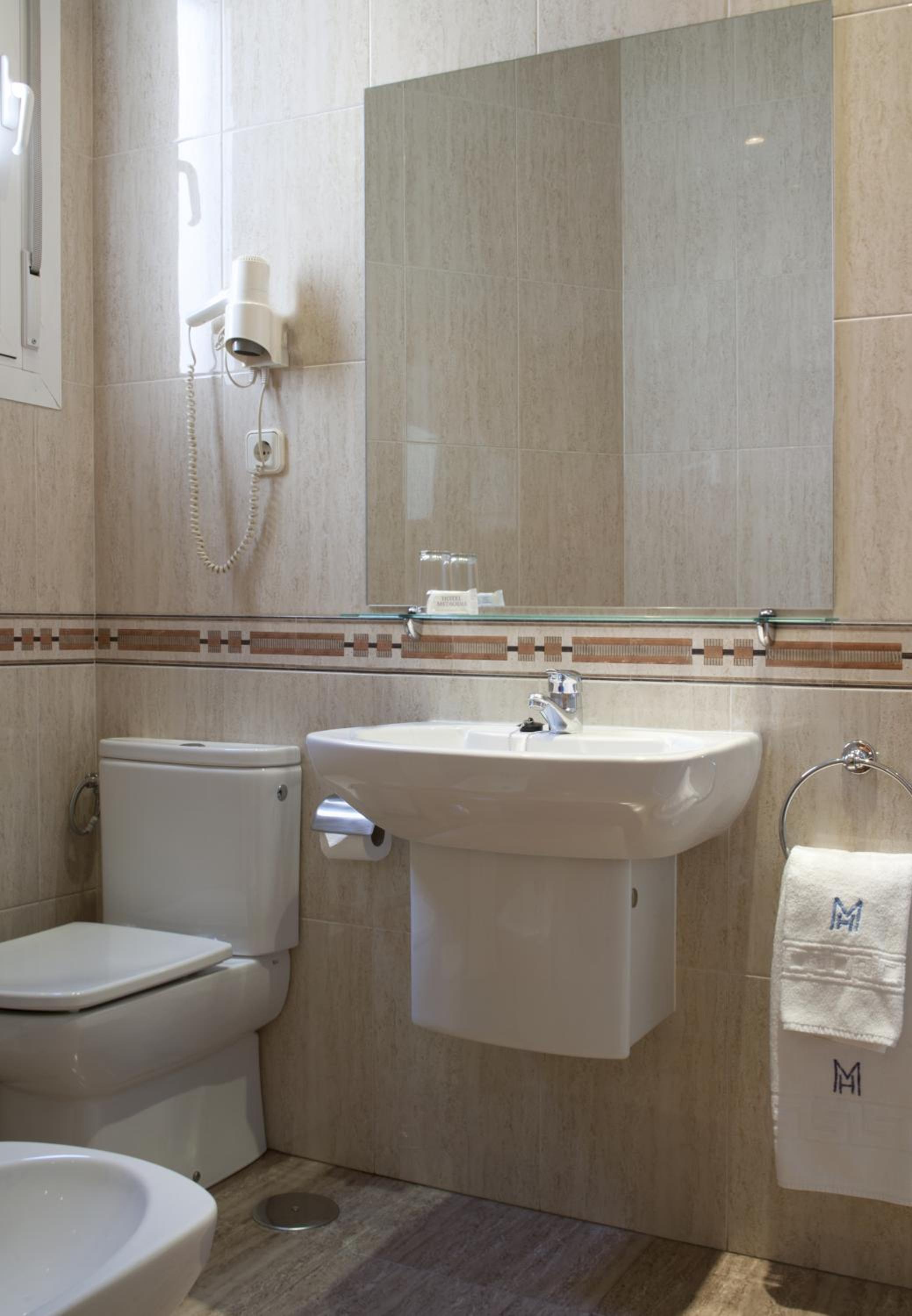 Double or Twin Room photo 3