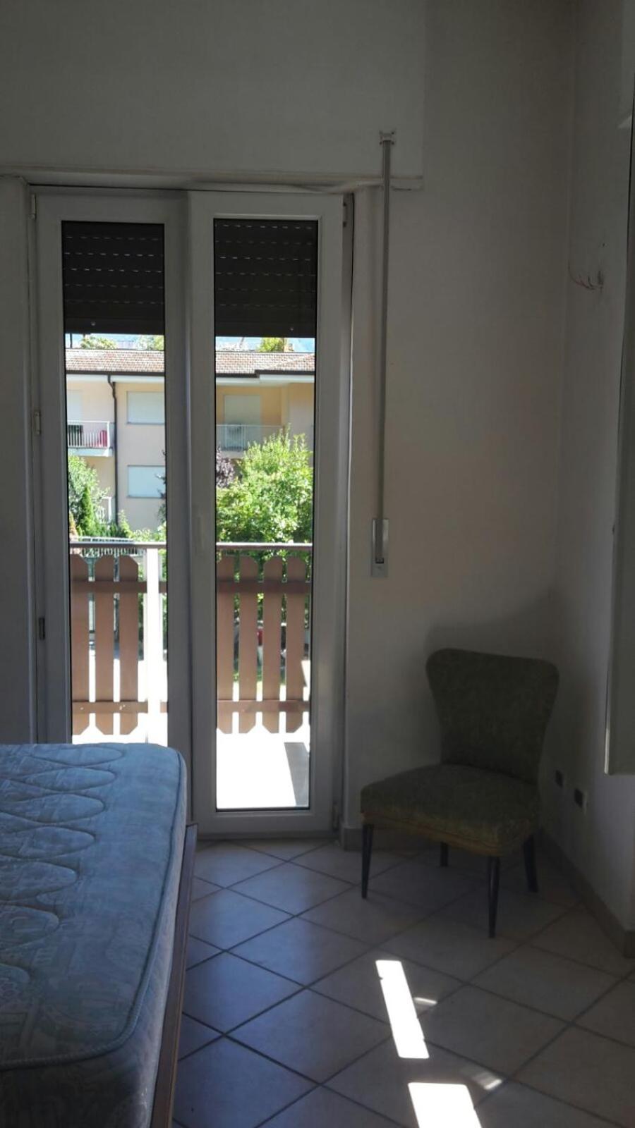 Apartment with Balcony - Photo 10