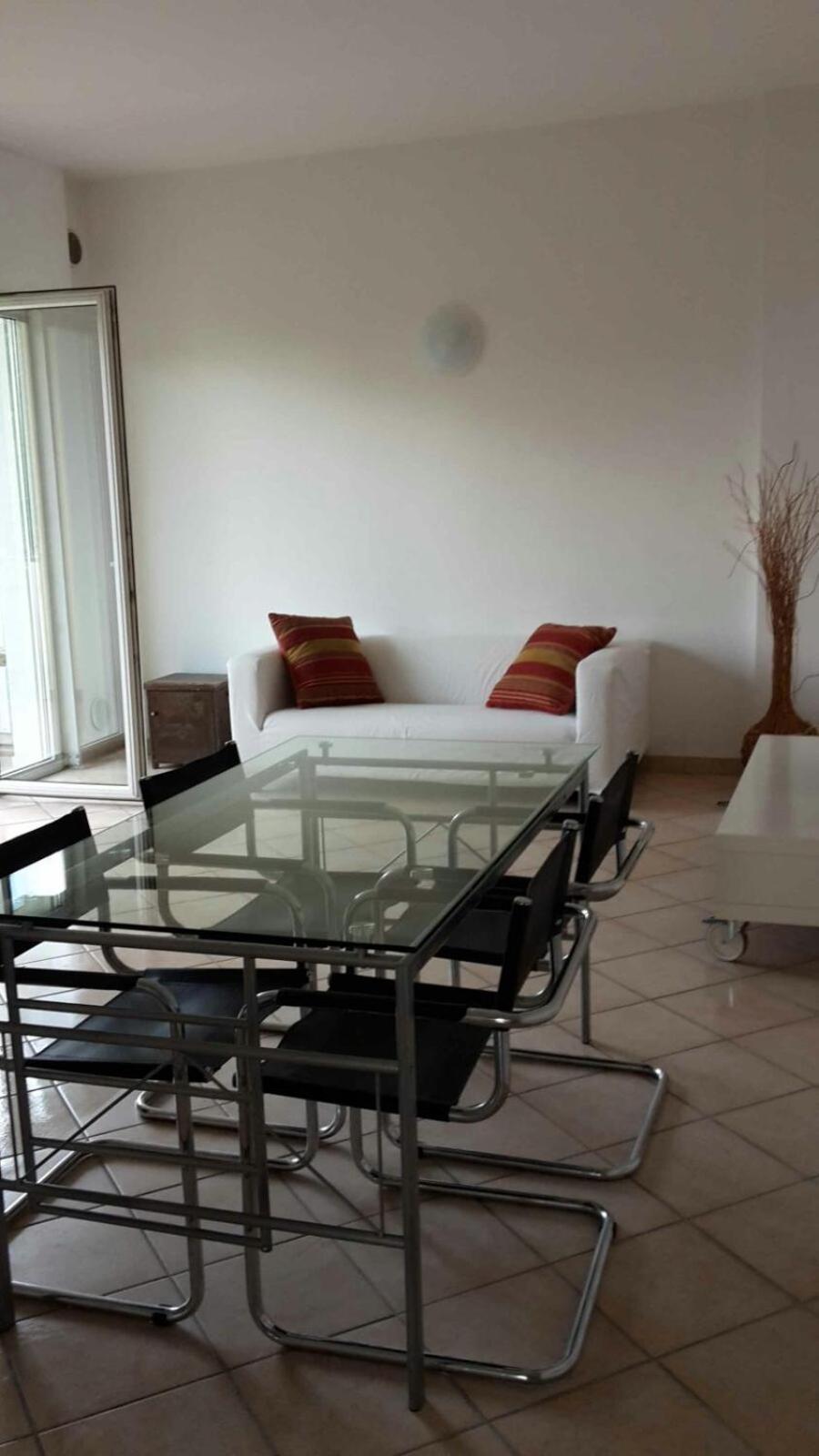 Apartment with Balcony - Photo 20