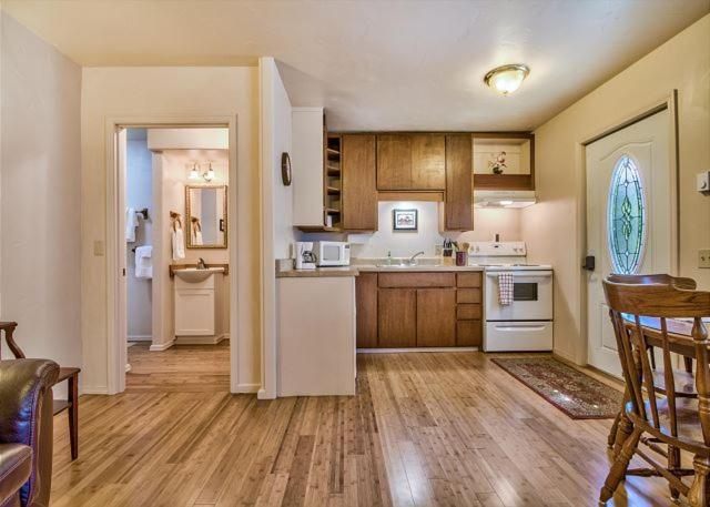 Apartment - Ground Floor photo 3