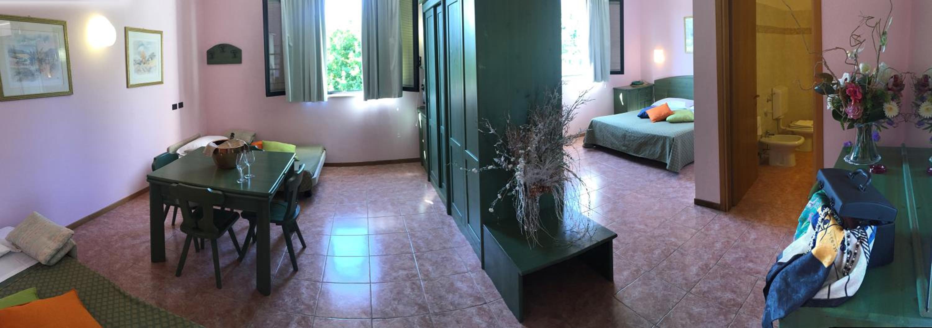 Quadruple Room - Photo 5