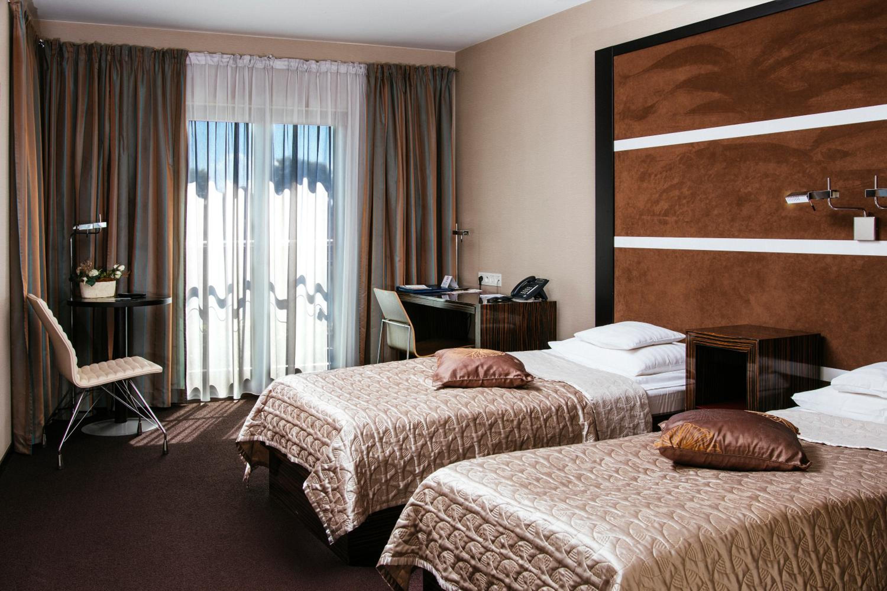 Twin Room - Photo 5