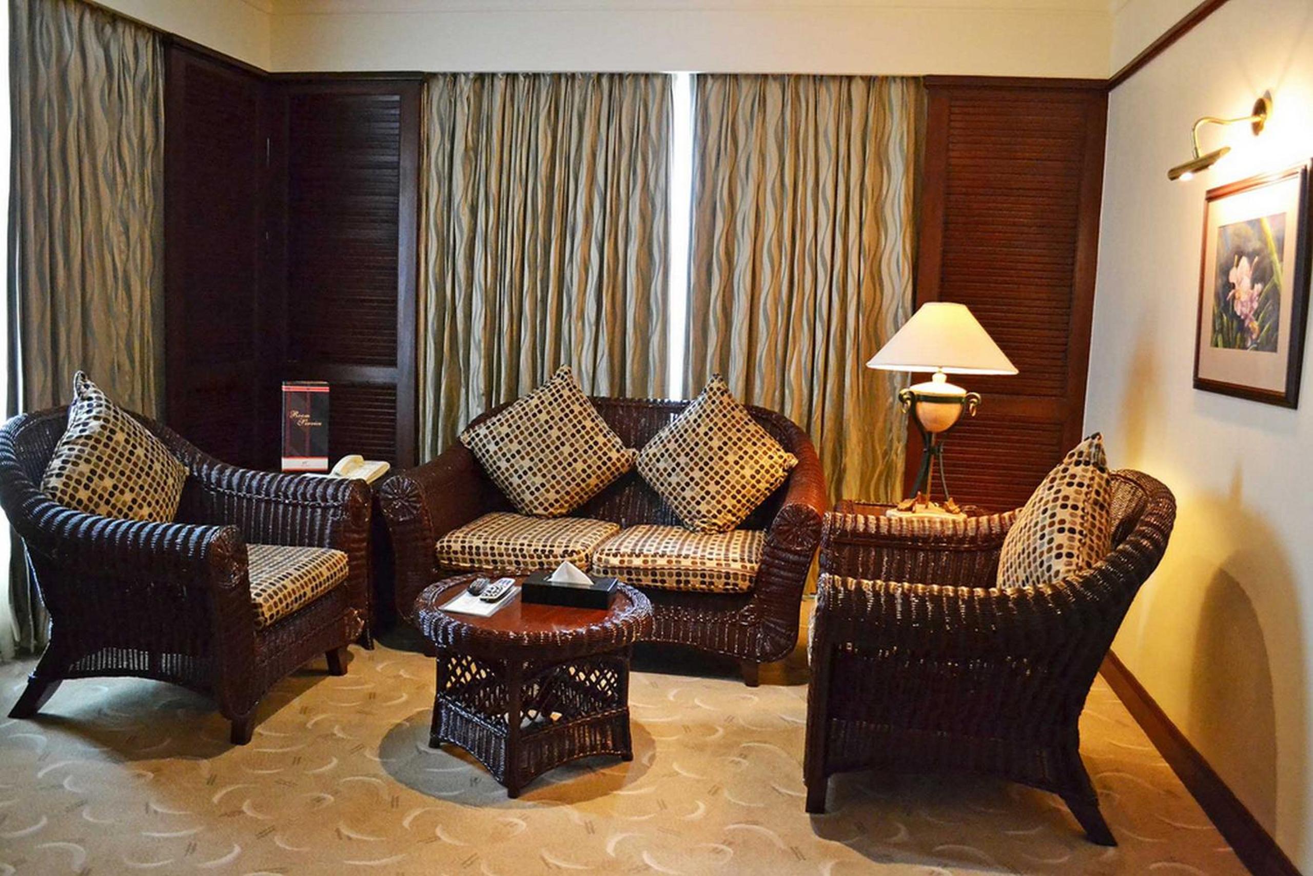 Deluxe Suite - Photo 2