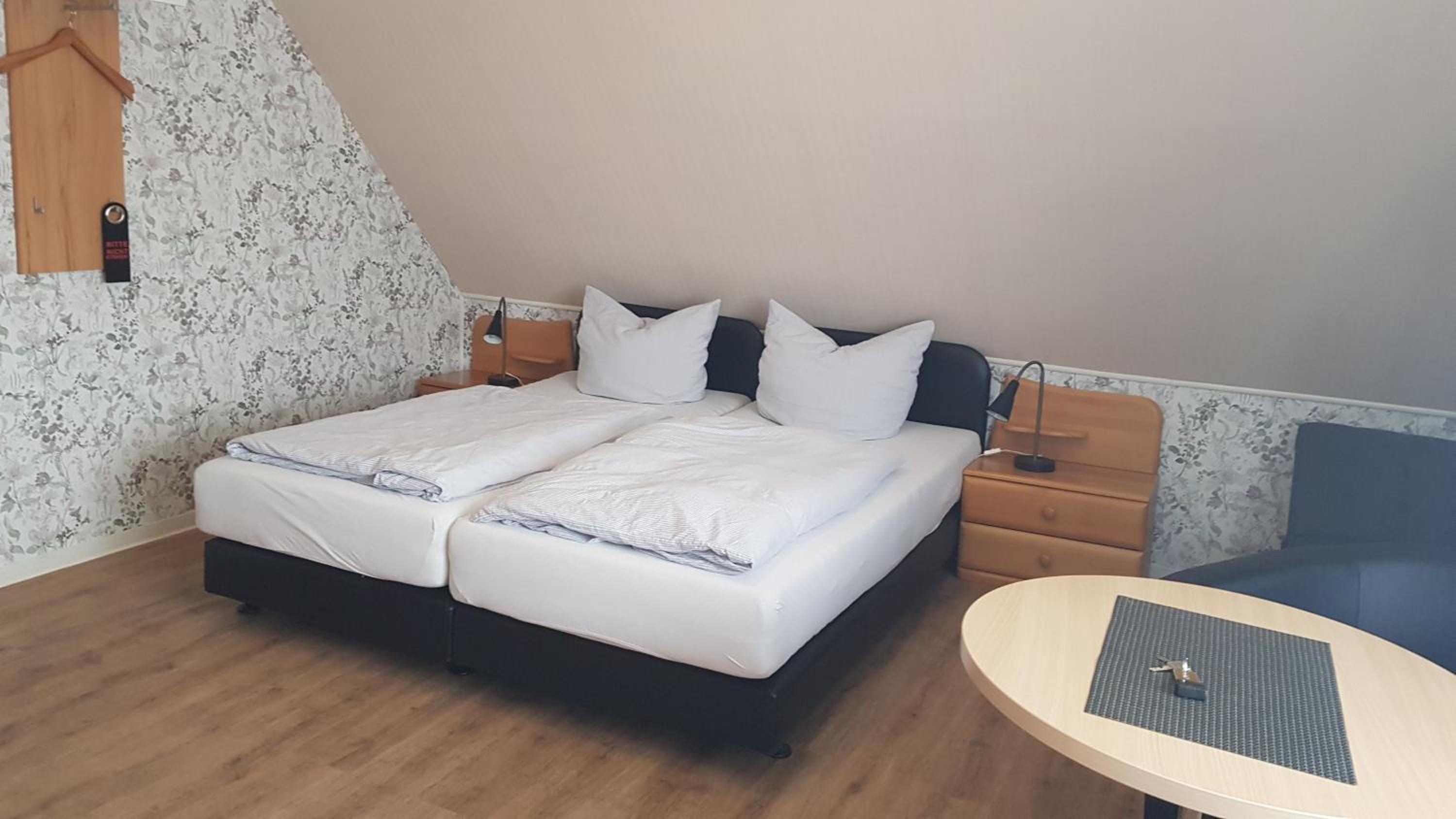 Triple Room with Private Bathroom photo 2