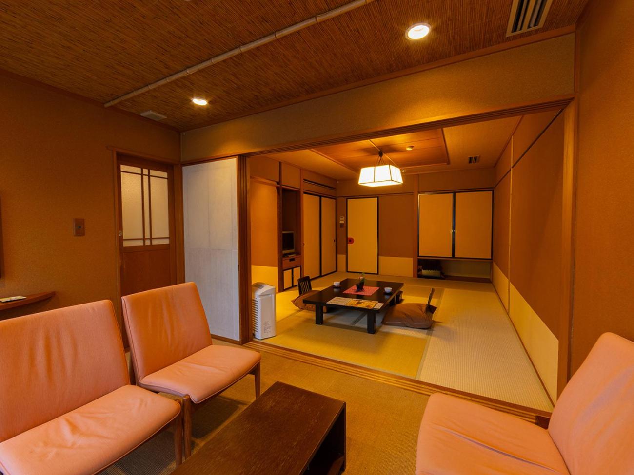 Quadruple Room with Private Bathroom