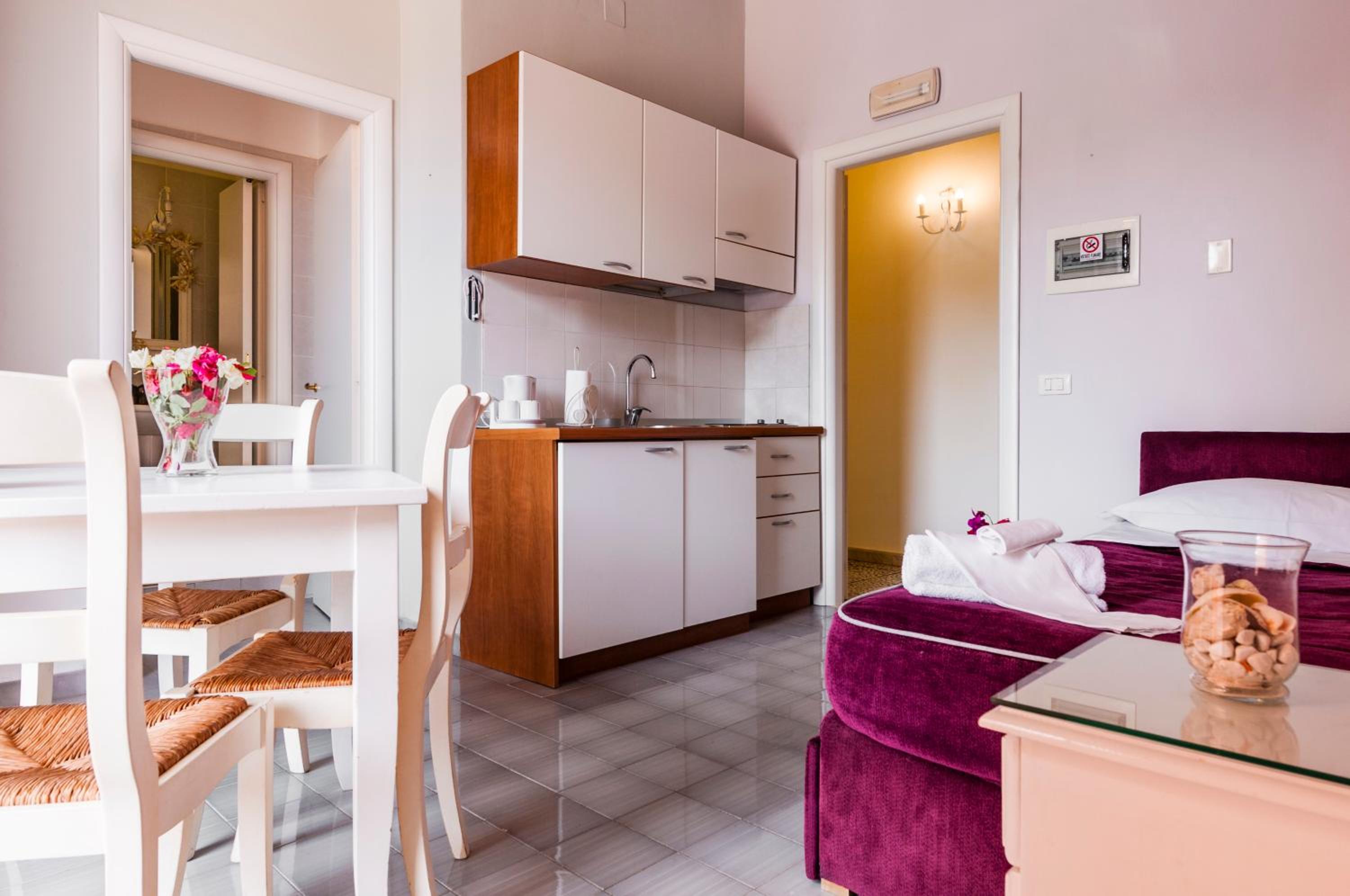 One-Bedroom Apartment with Sea View and Terrace photo 2