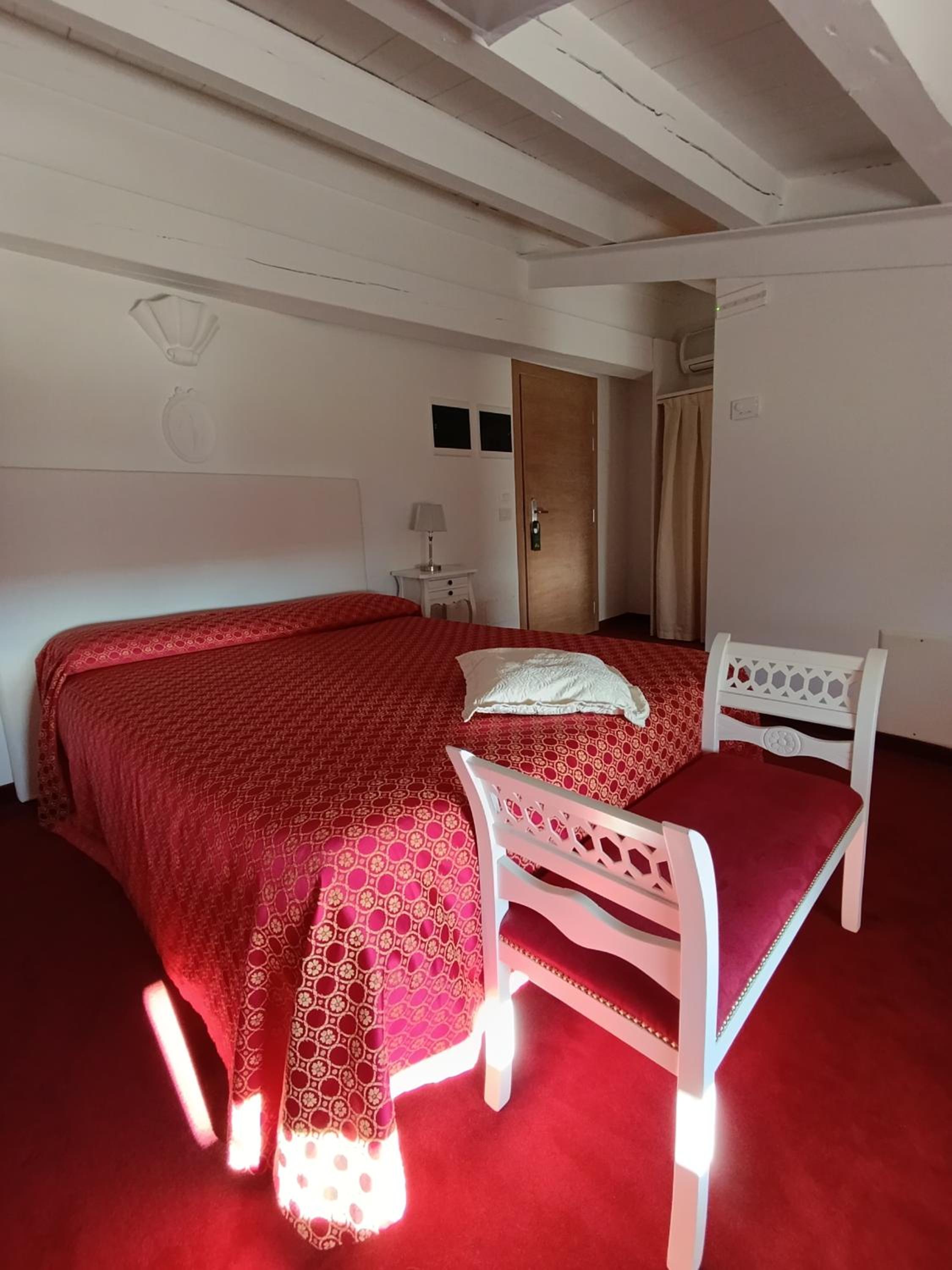 Deluxe Single Room