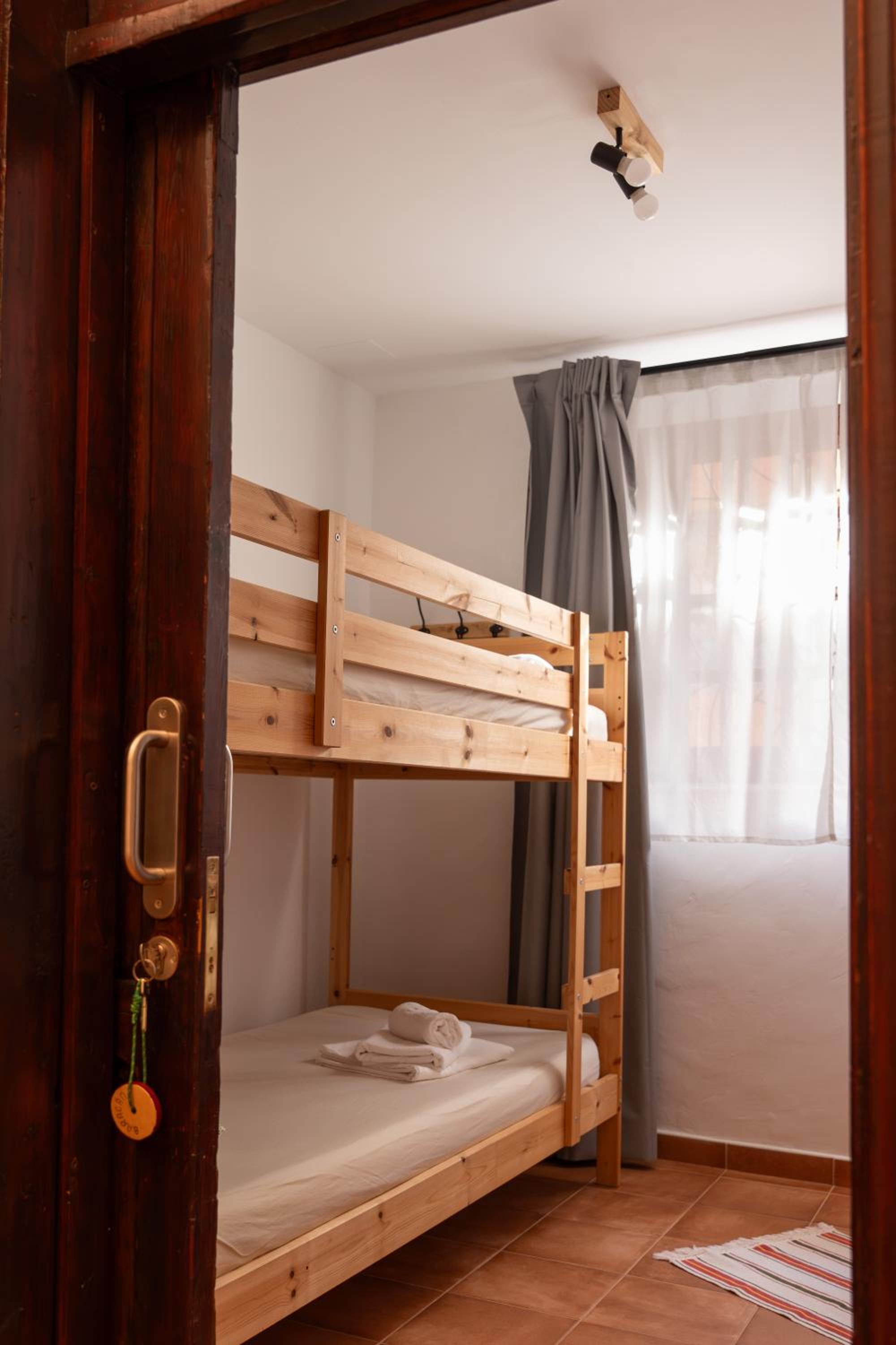 Bunk Bed in Mixed Dormitory Room