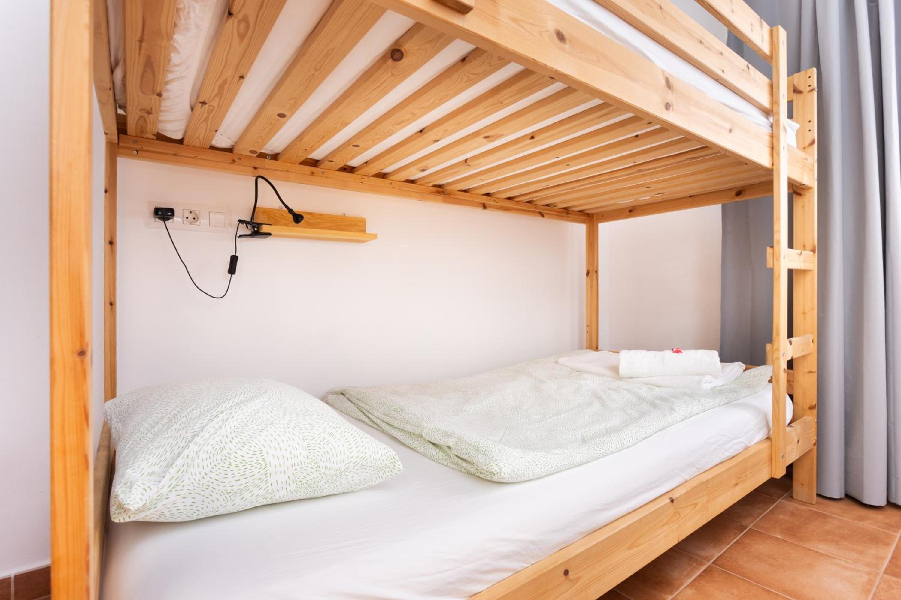 Double Room with Shared Bathroom photo 2