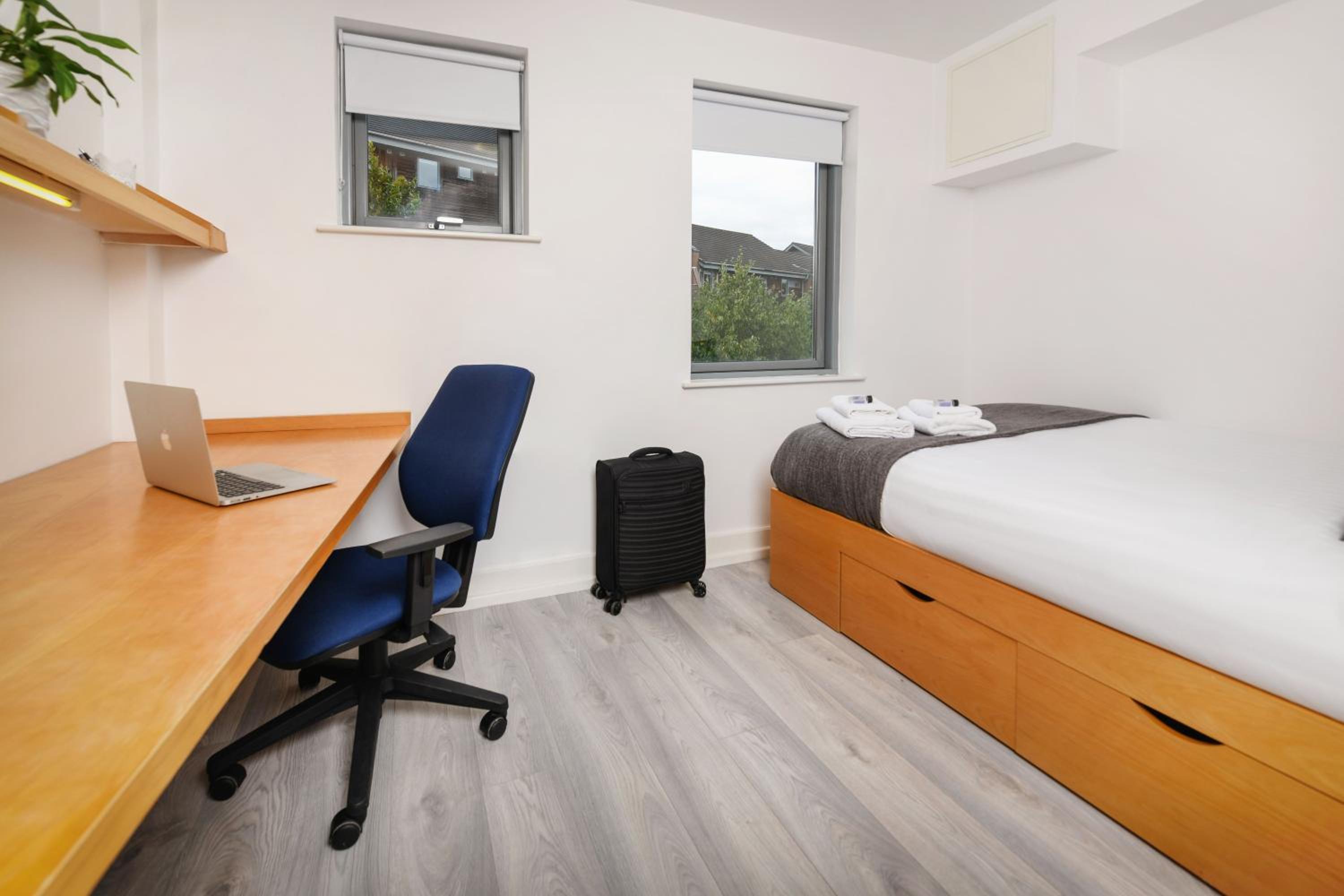 Single Room with Private Bathroom photo 1