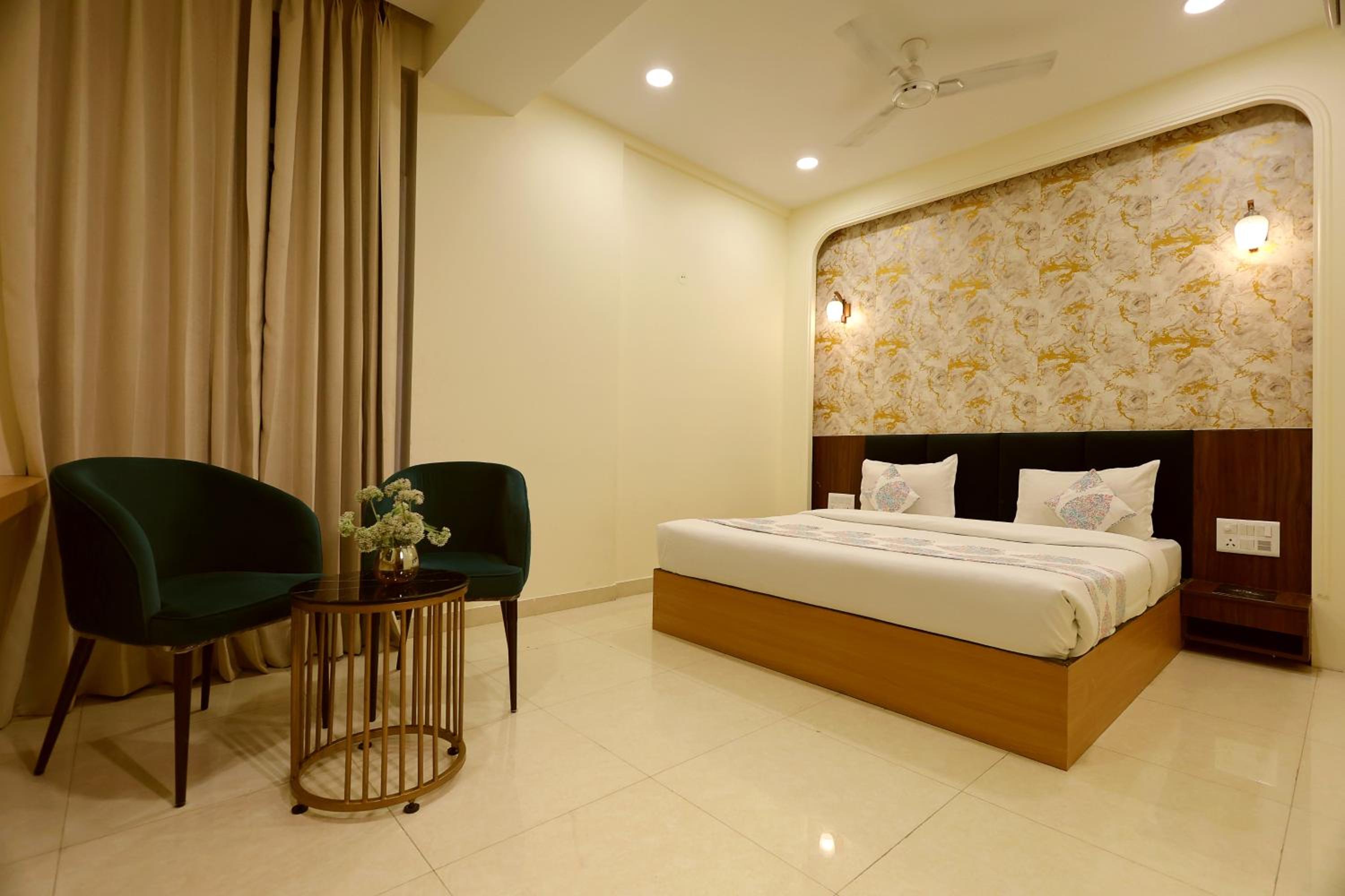 Standard Double Room - Photo 1