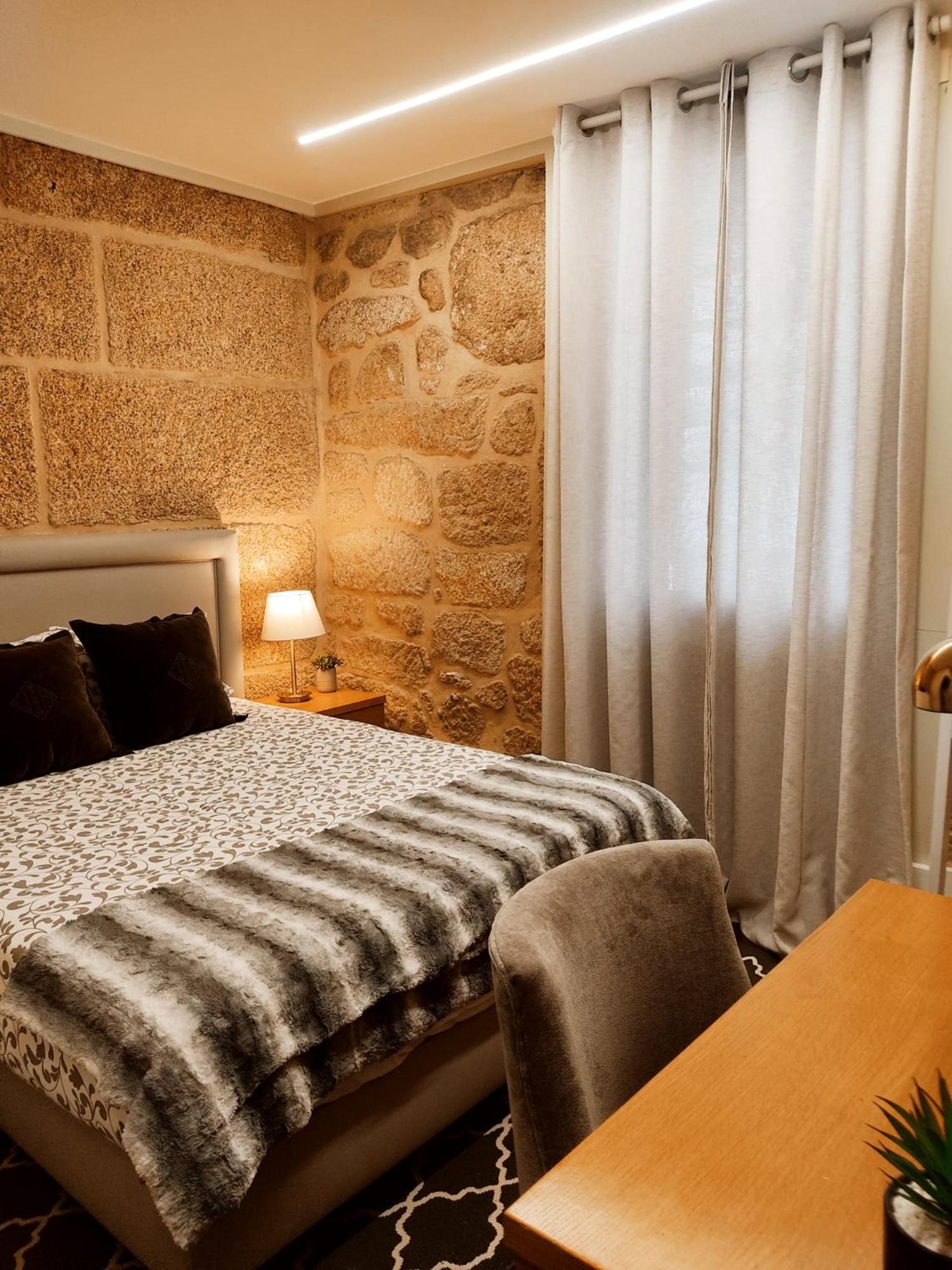 Double Room - Photo 2