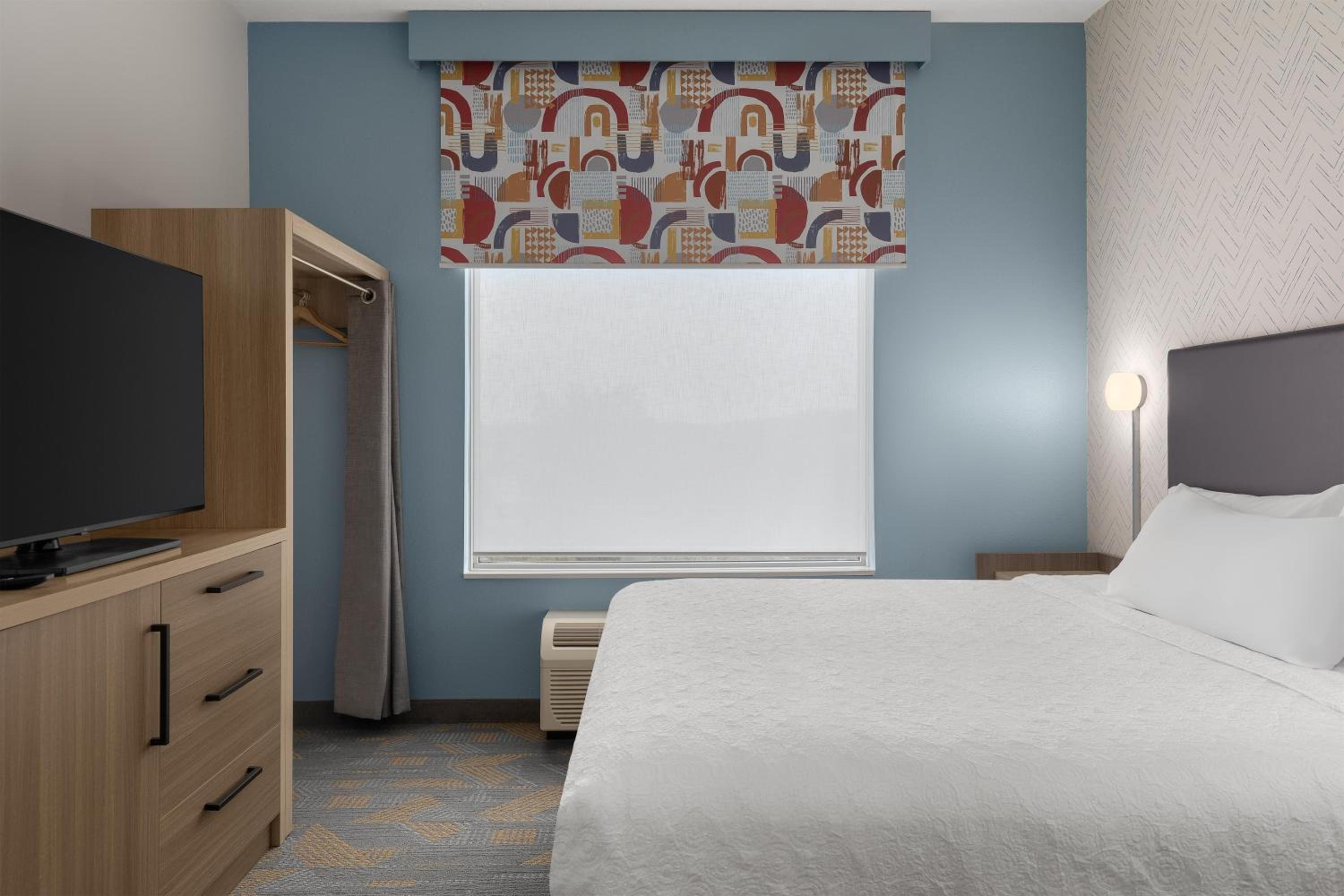 One-Bedroom King Suite photo 3