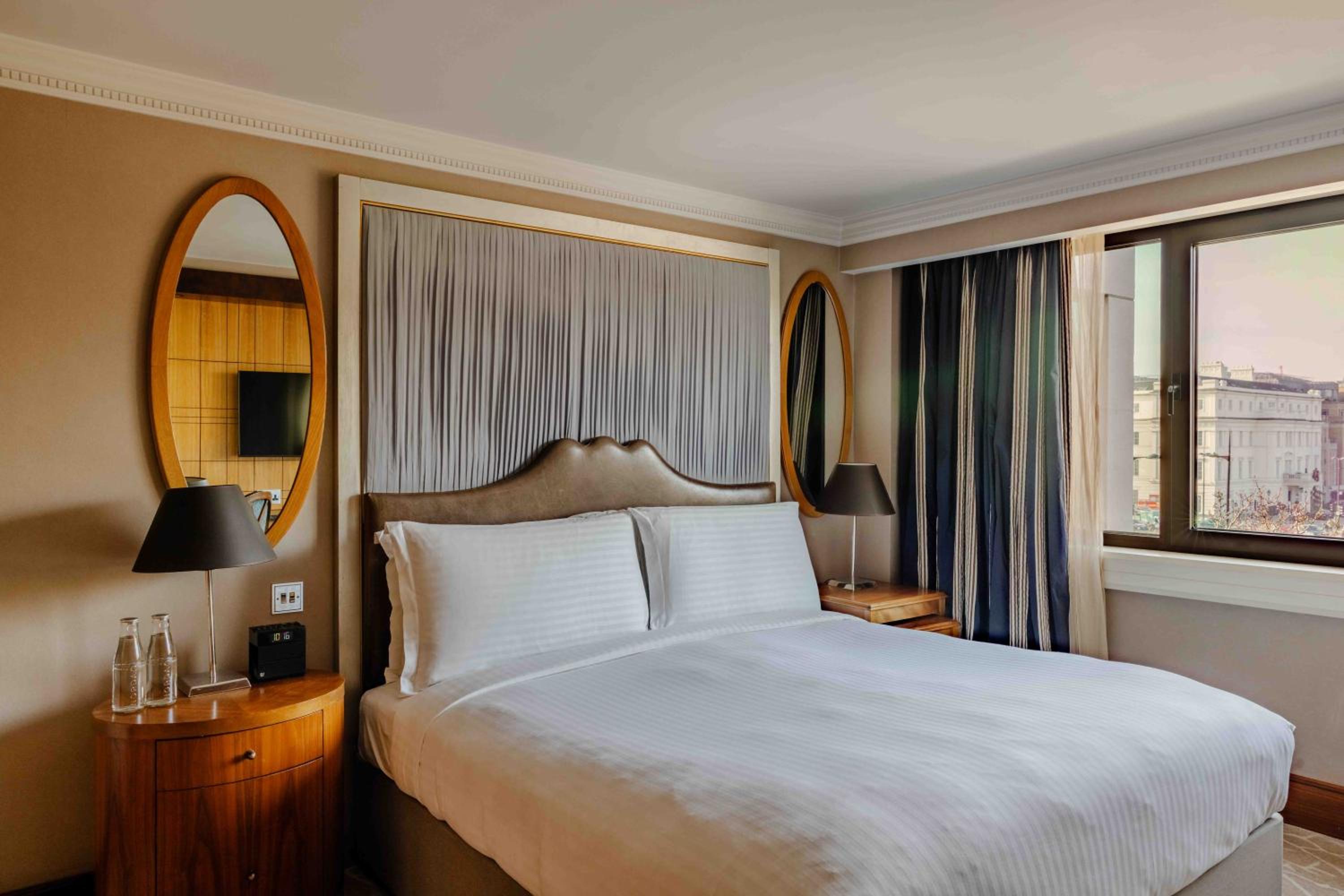 Hyde Park Suite photo 2