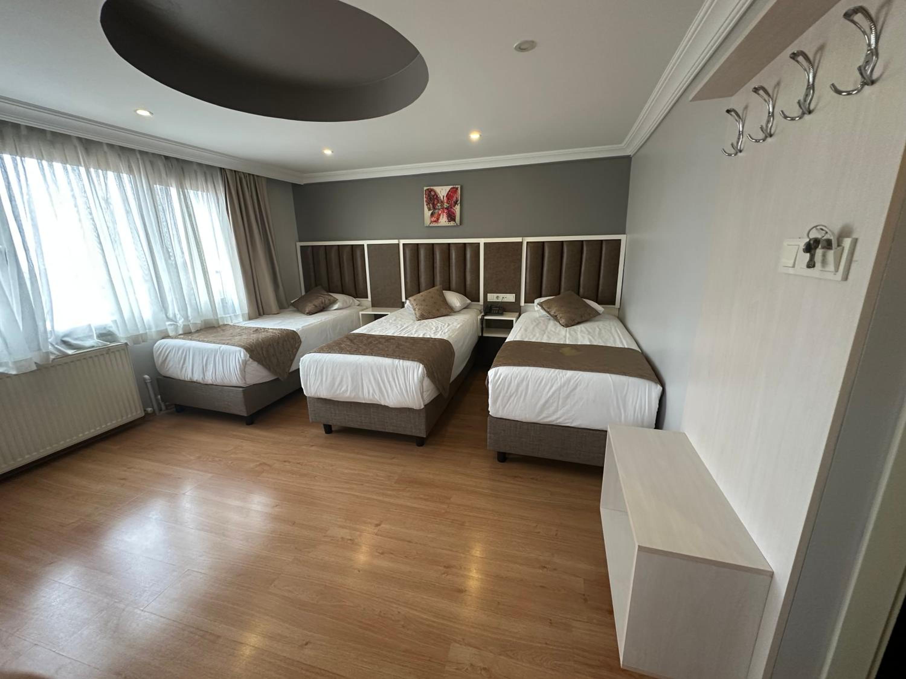 Triple Room photo 2