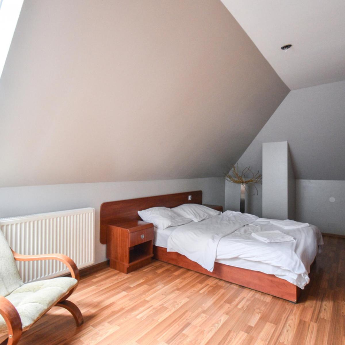 Double Room - Photo 3