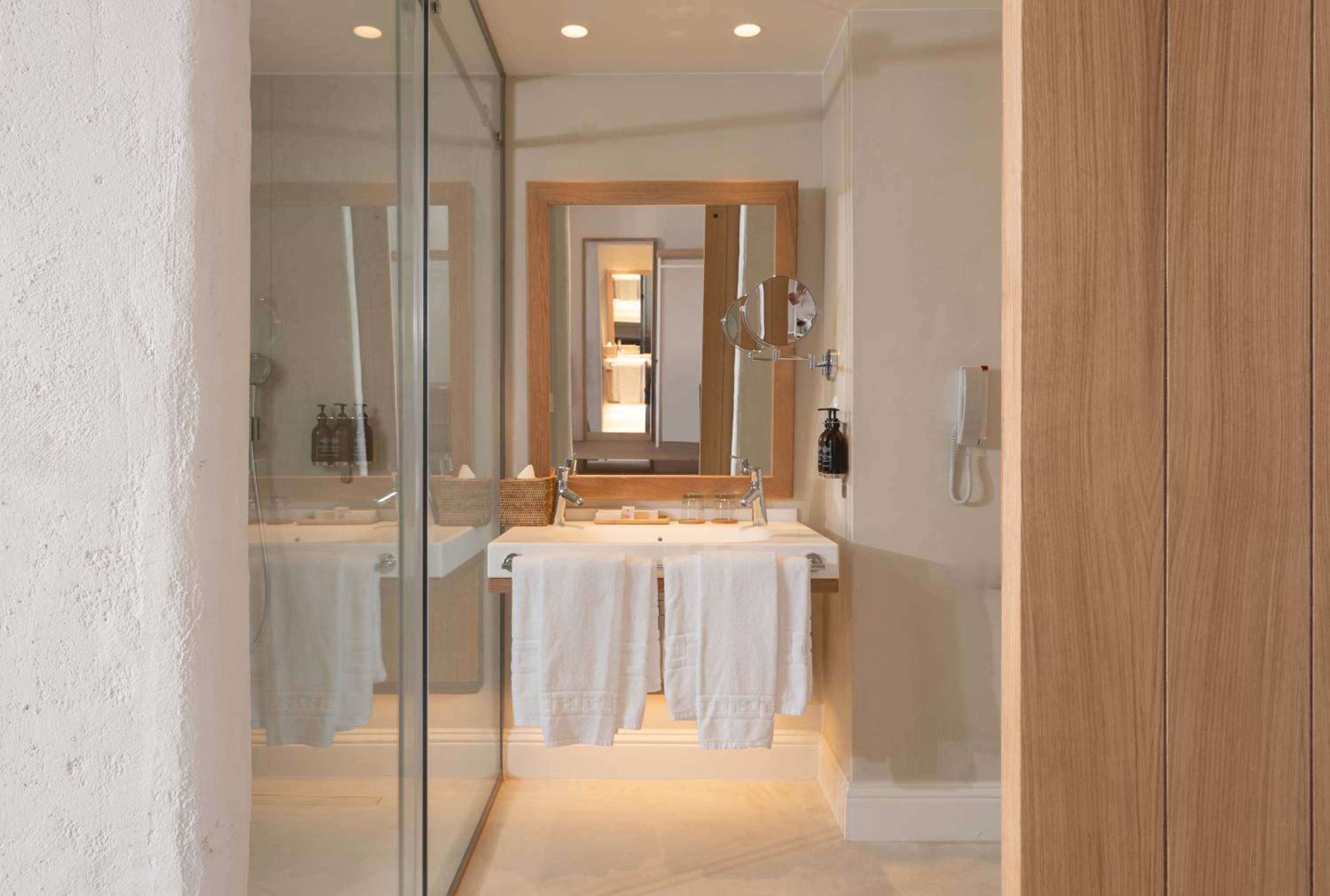 Junior Suite Side Sea View