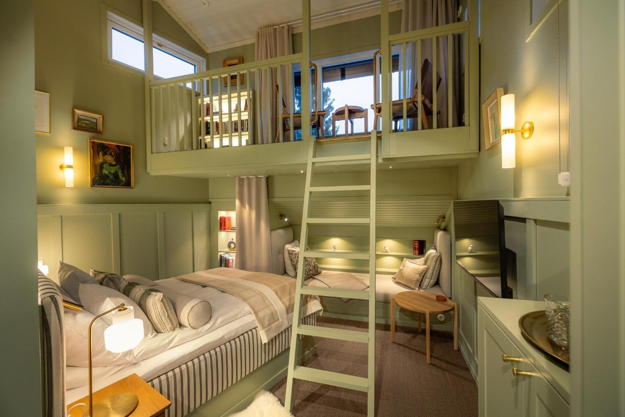 Deluxe Double or Twin Room photo 2