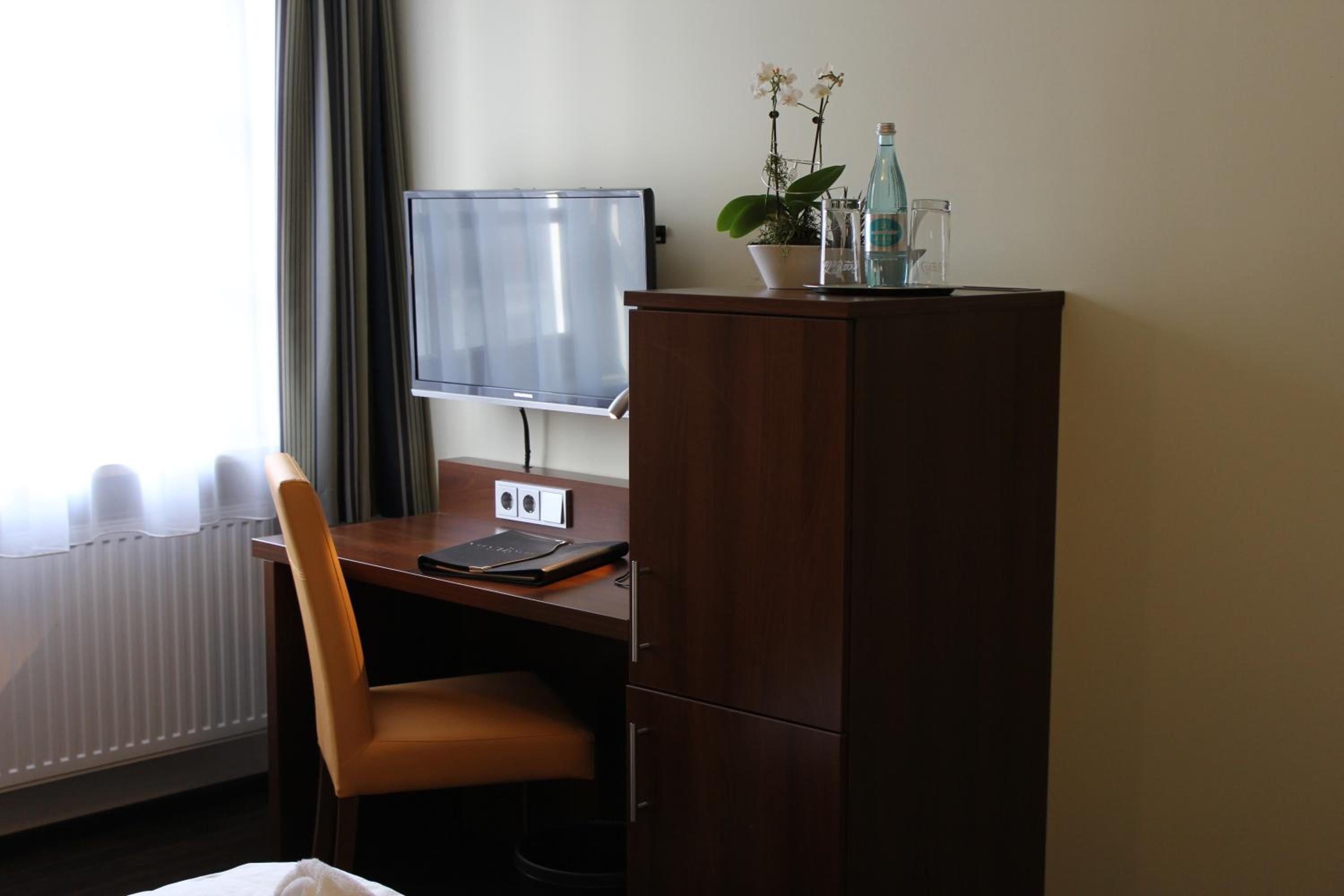 Triple Room - Photo 1