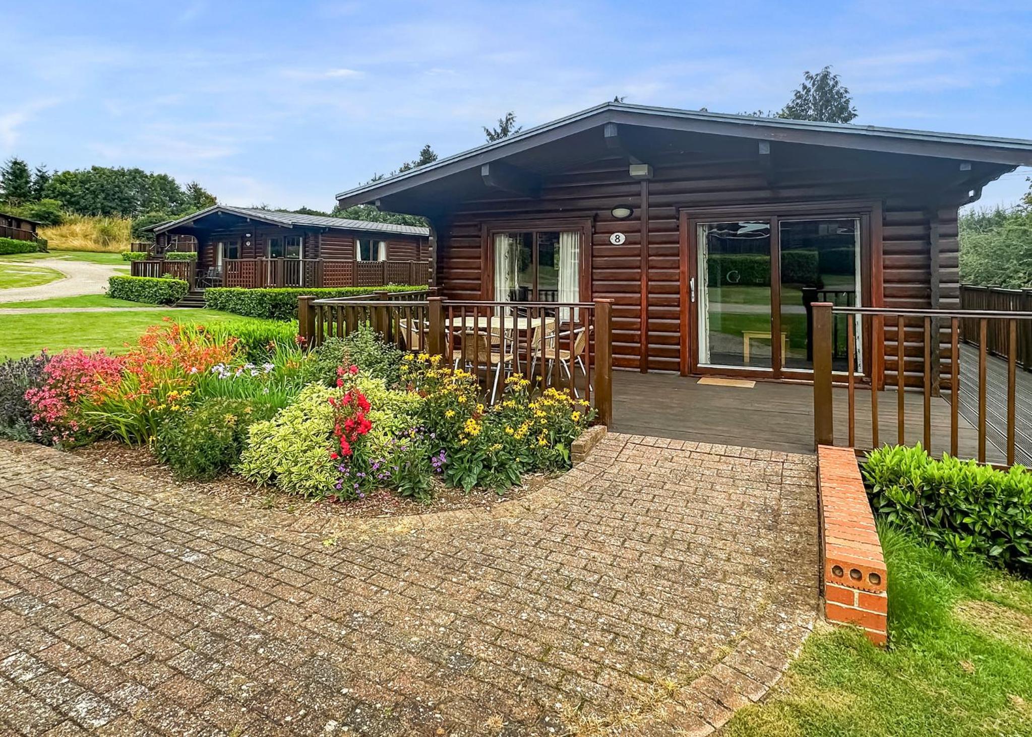 Three-Bedroom Chalet photo 1