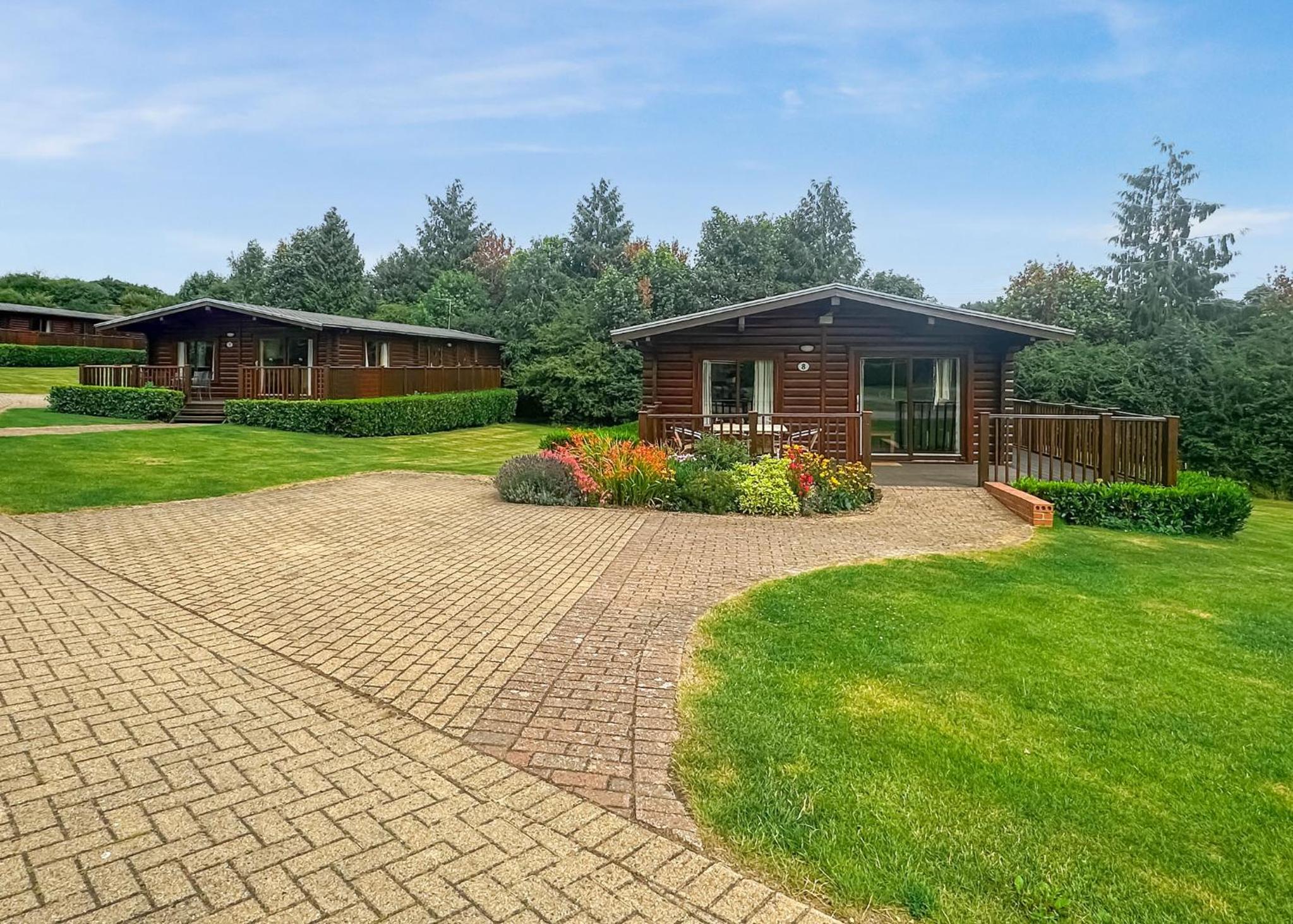 Three-Bedroom Chalet photo 2
