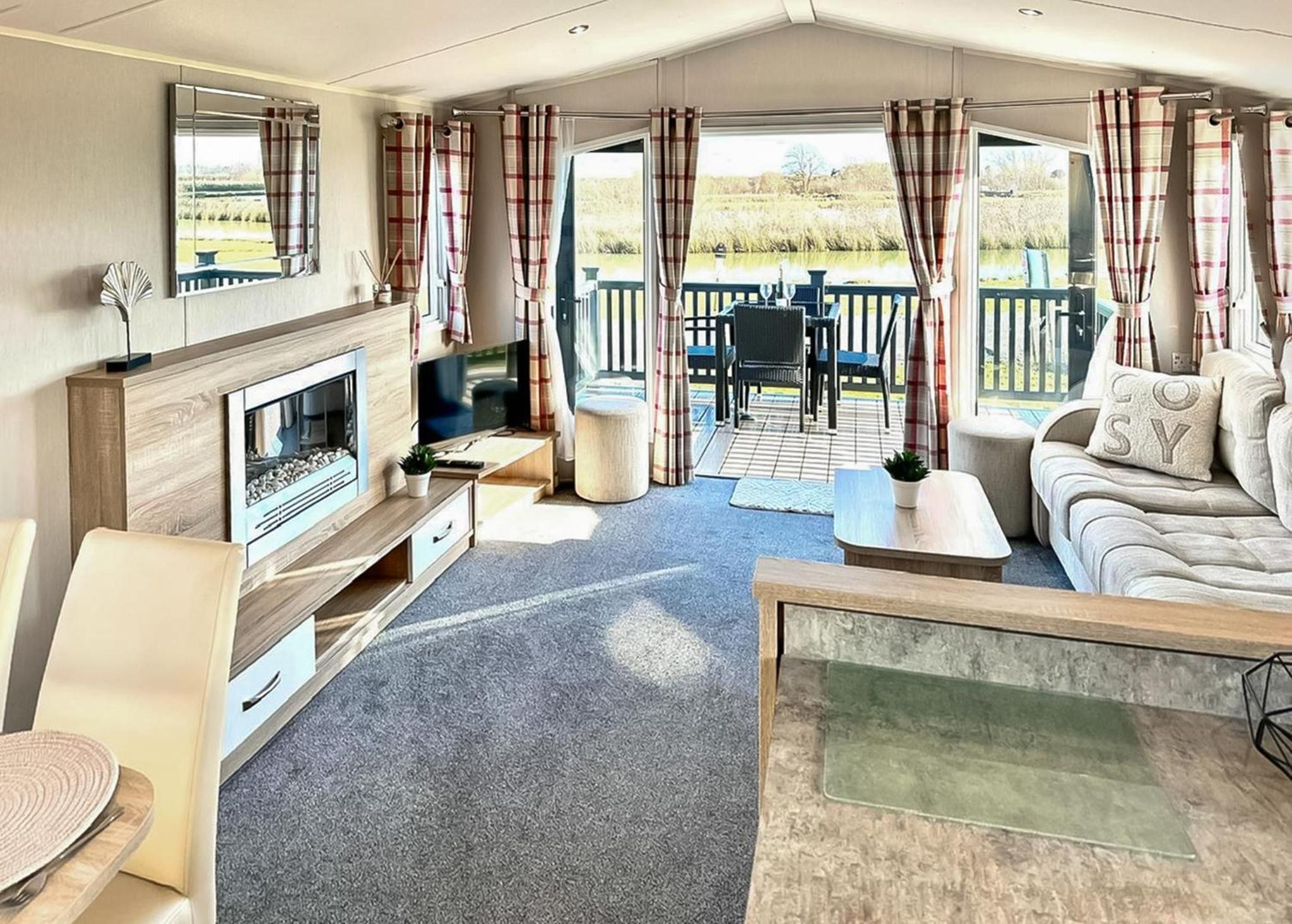 Three-Bedroom Chalet photo 2
