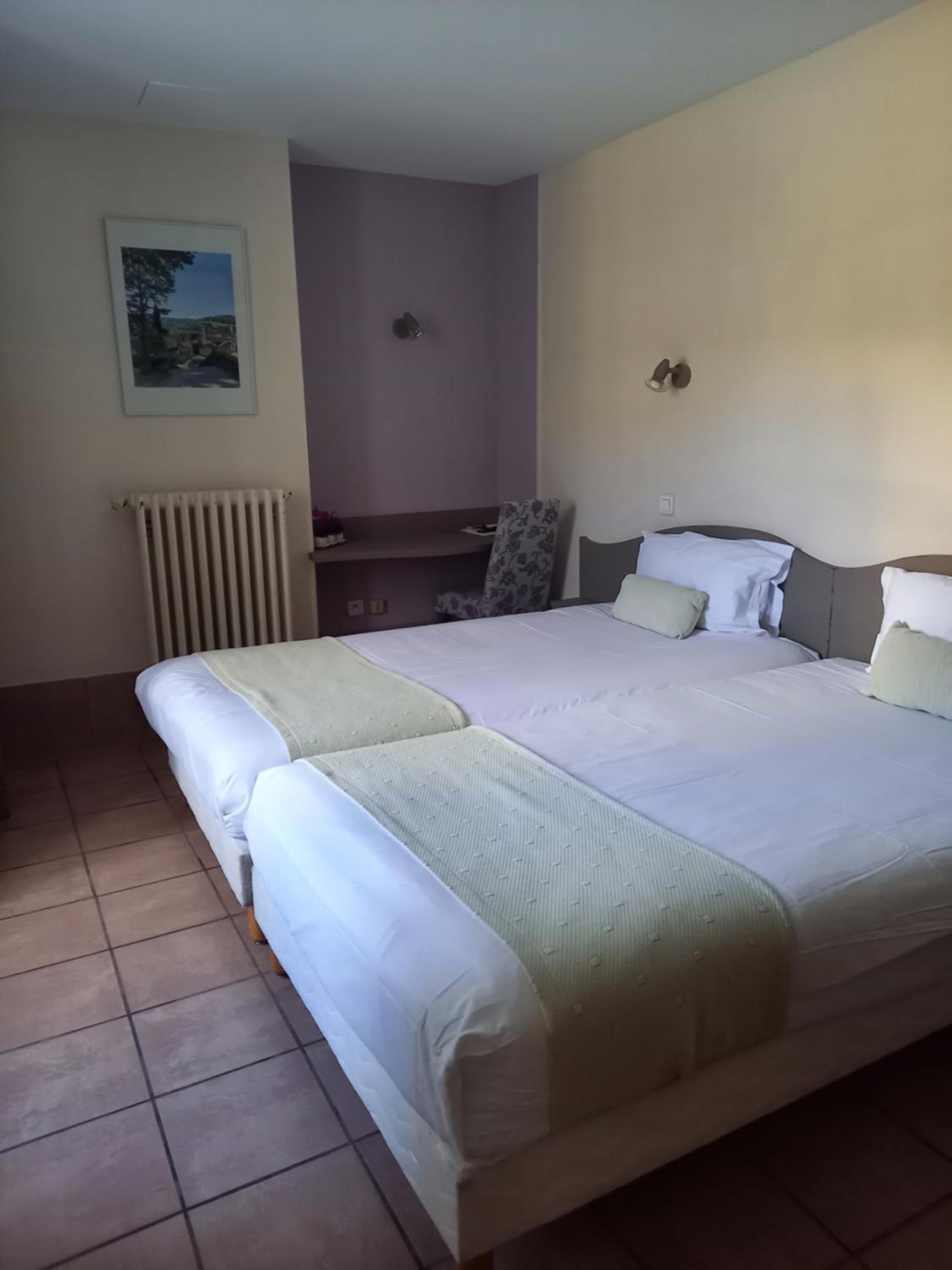 Triple Room with City View