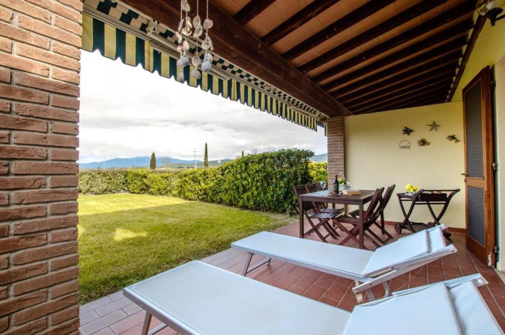 Villa with Garden View