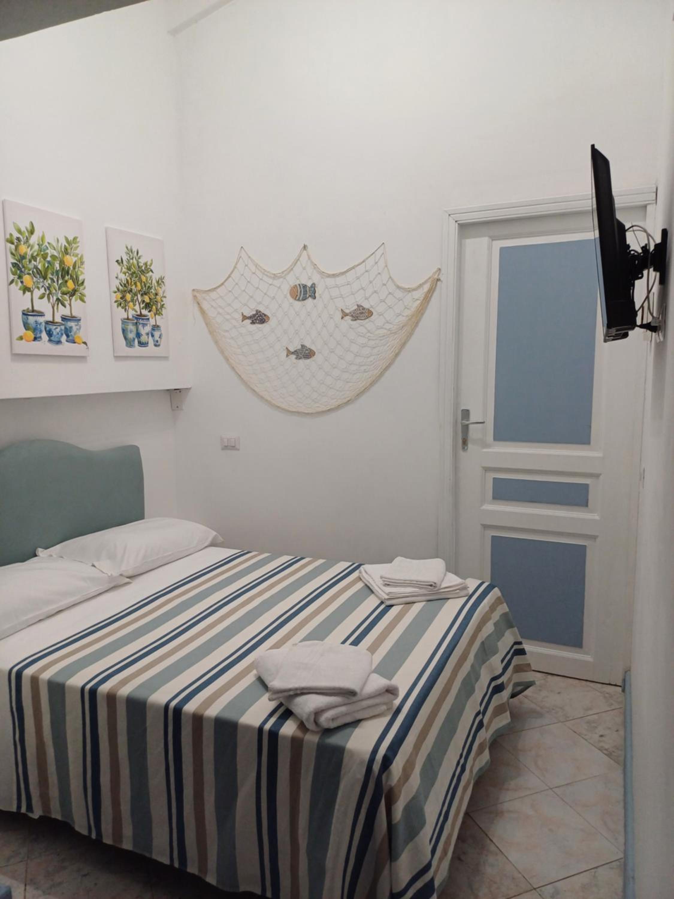 Double Room with Private Bathroom photo 1