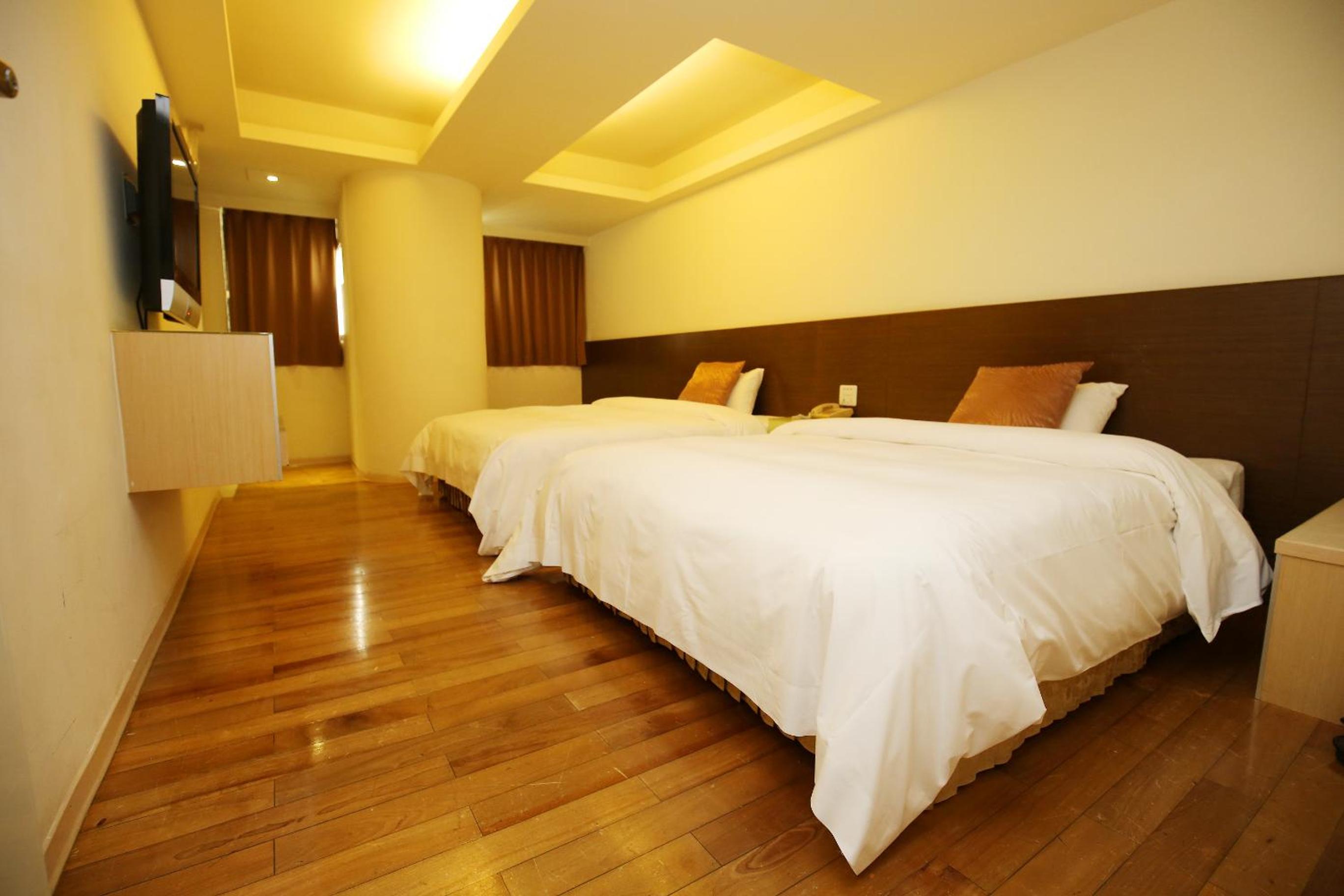 Deluxe Quadruple Room photo 2