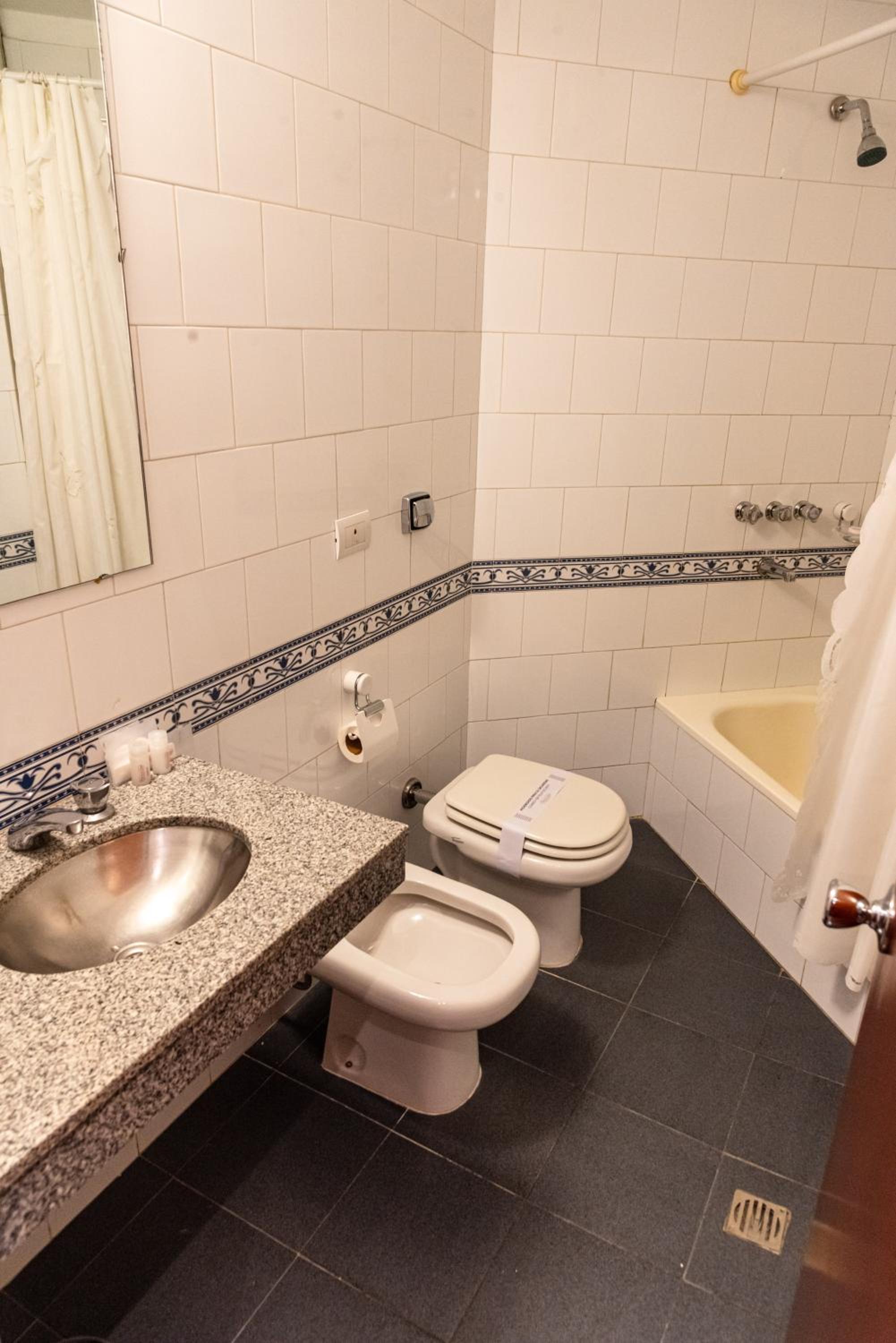 Single Room photo 2