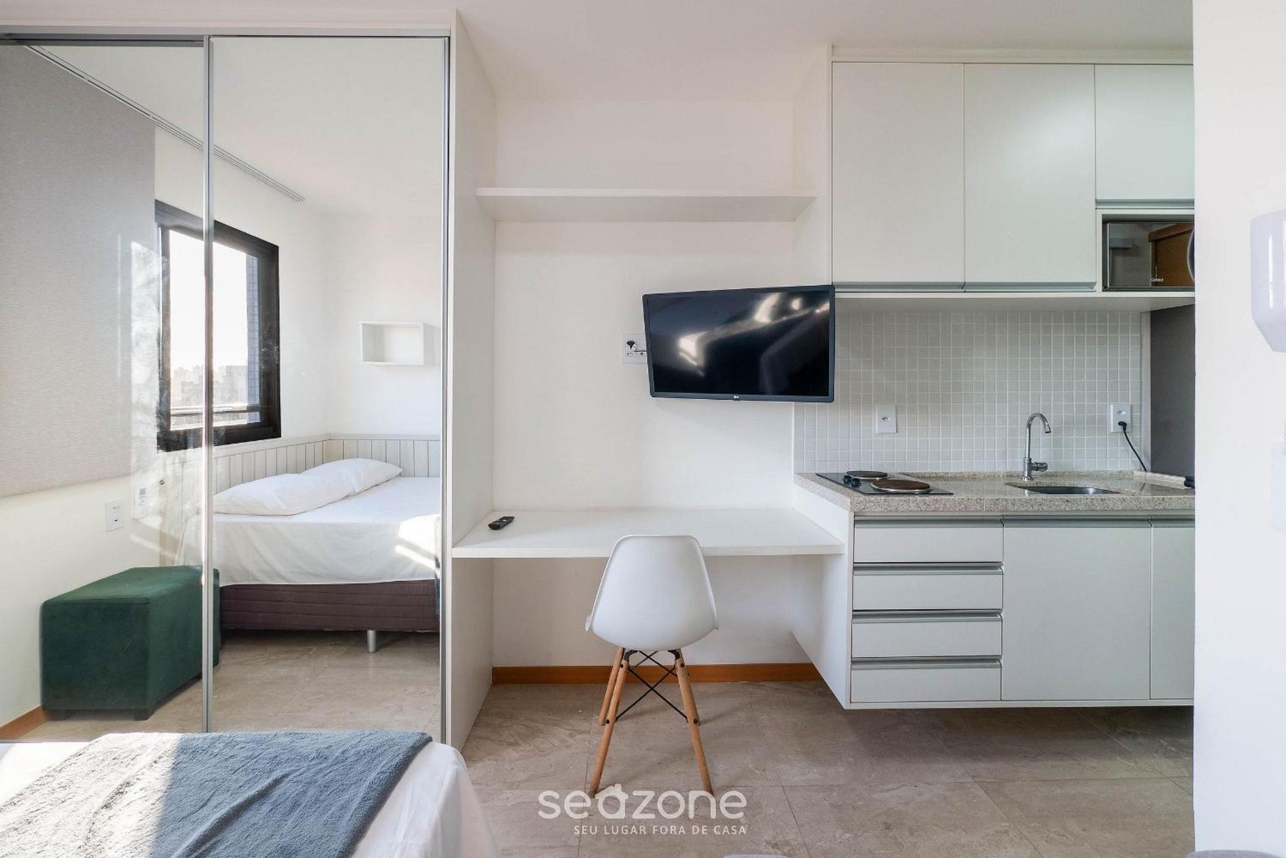 Apartment photo 2