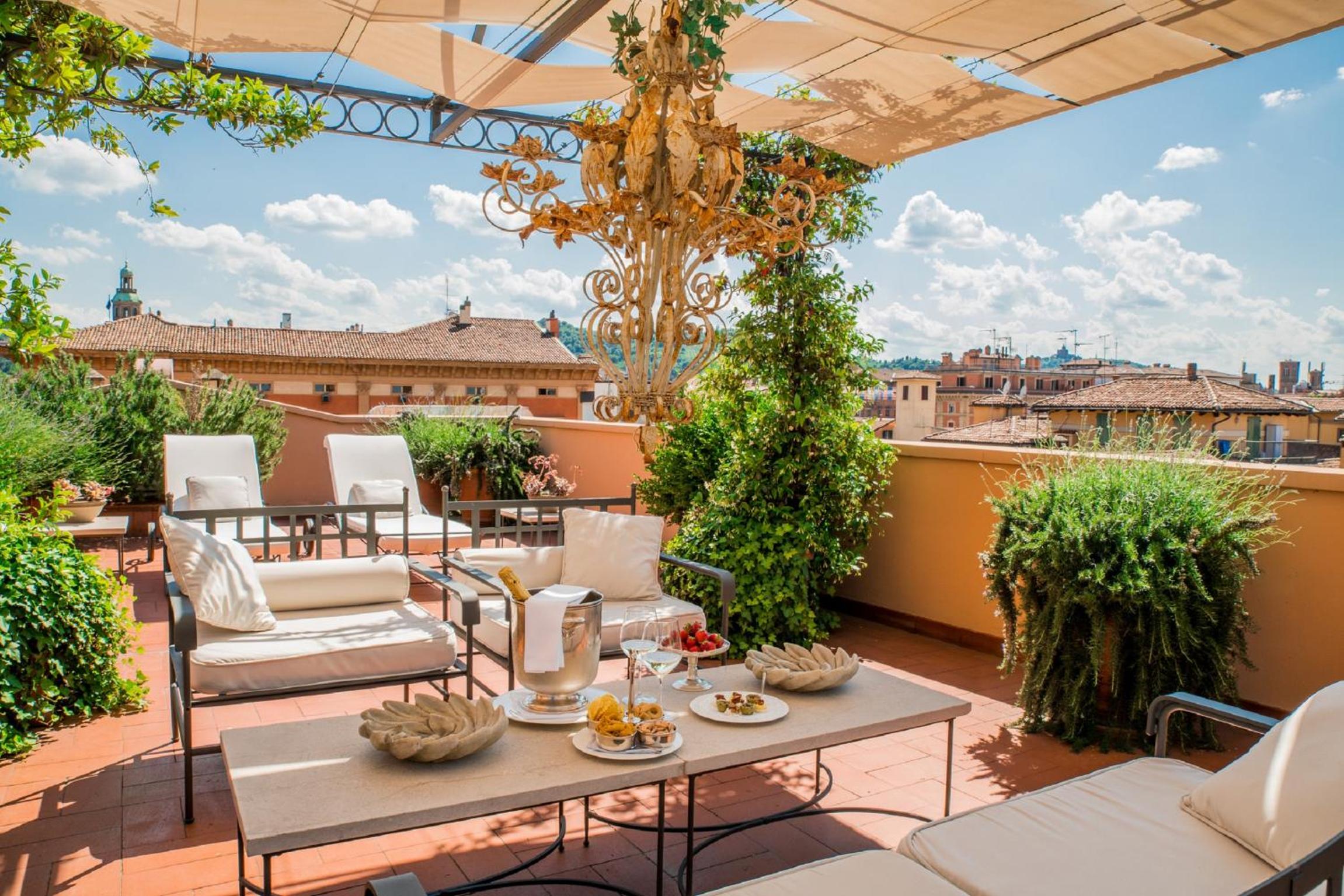 Suite with Terrace - Photo 4