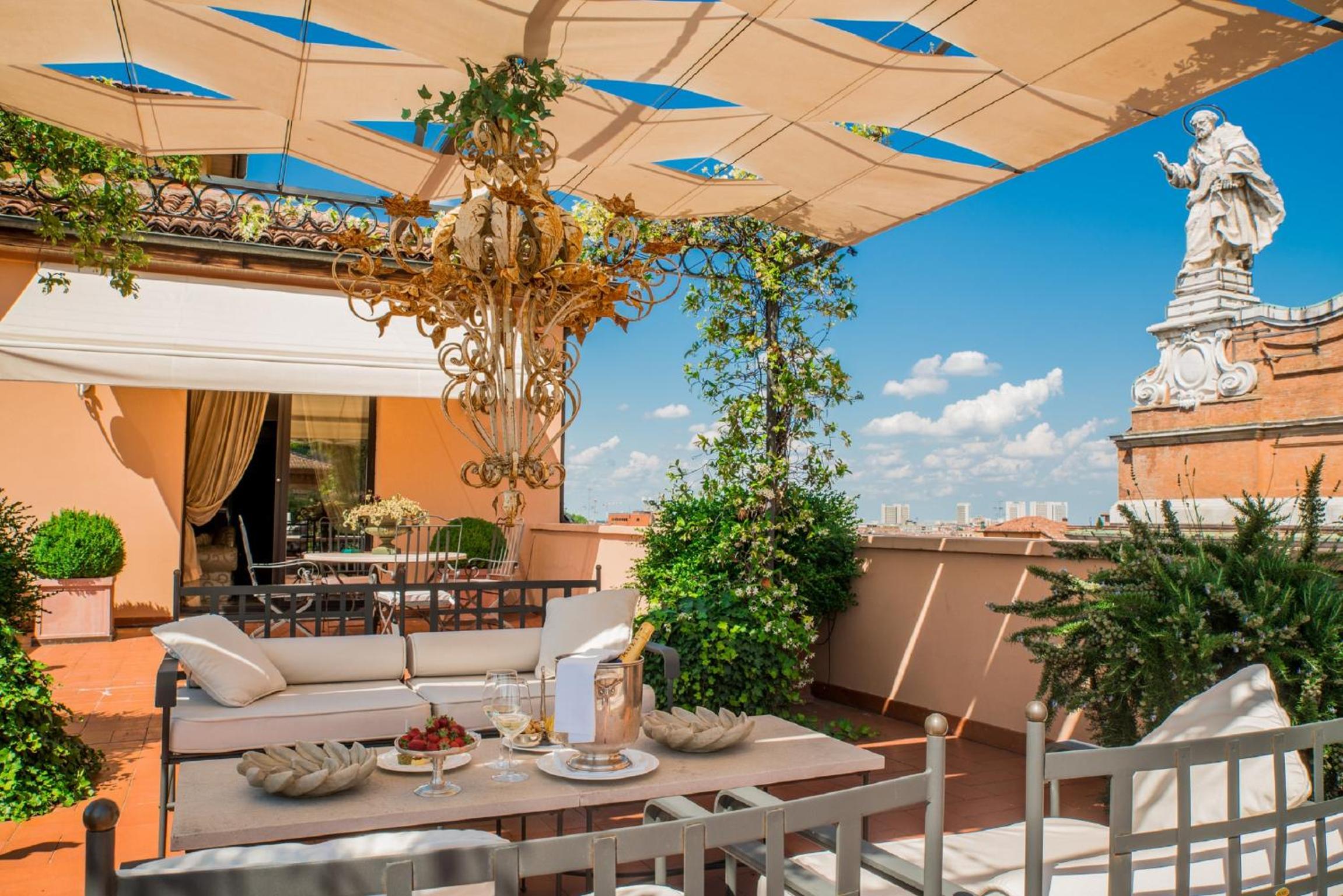 Suite with Terrace - Photo 3