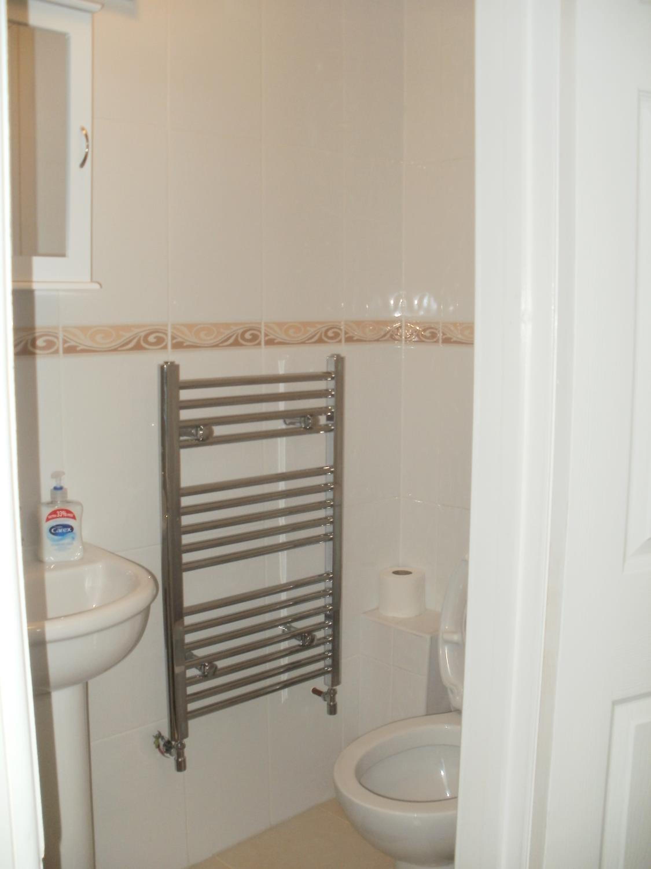 Double Room - Photo 10